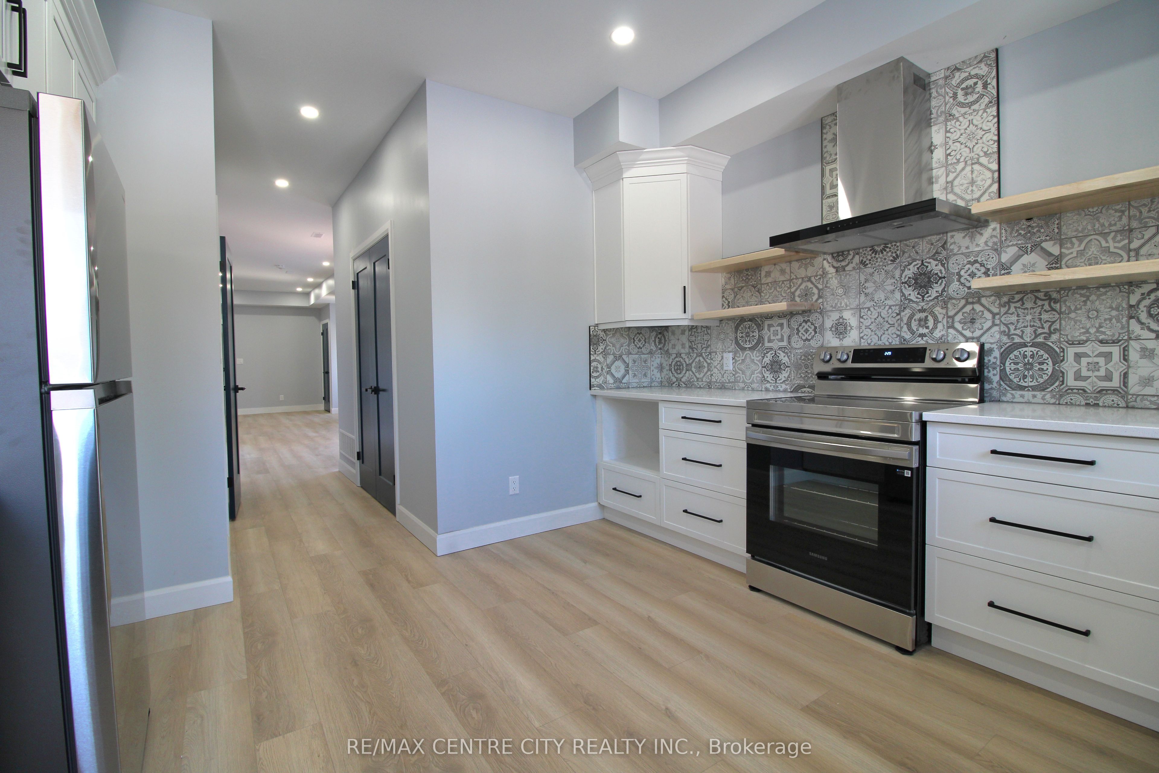 126 Price Street Property Photo 7