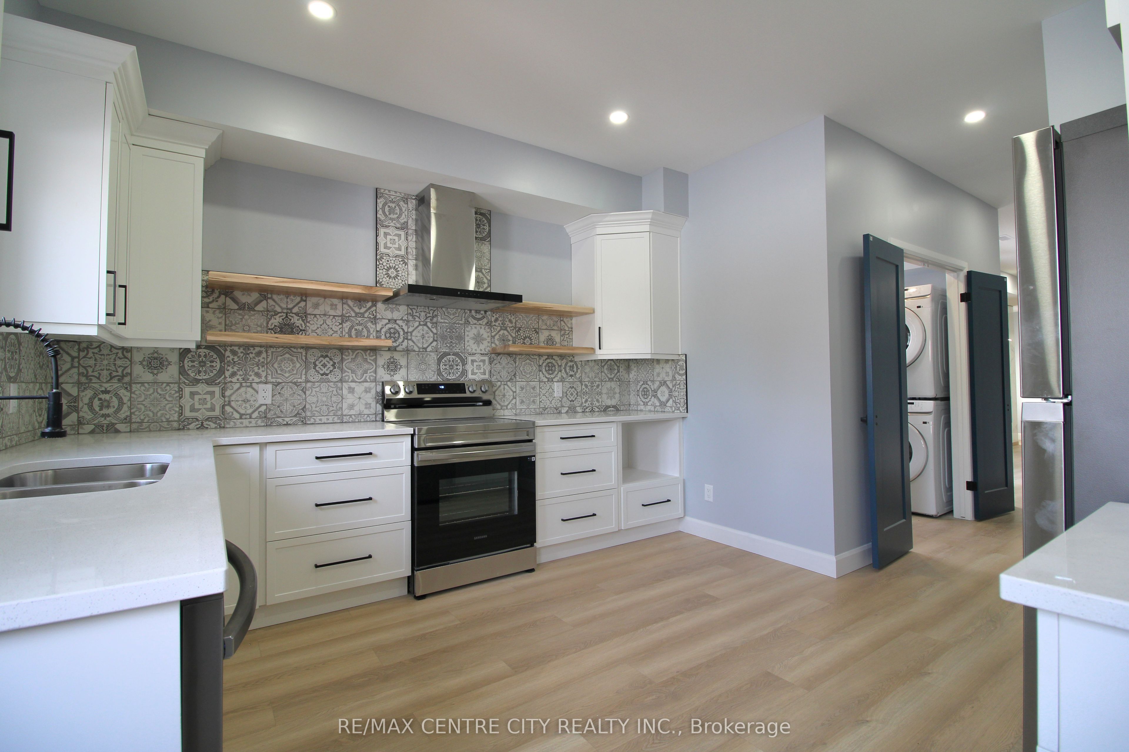 126 Price Street Property Photo 23
