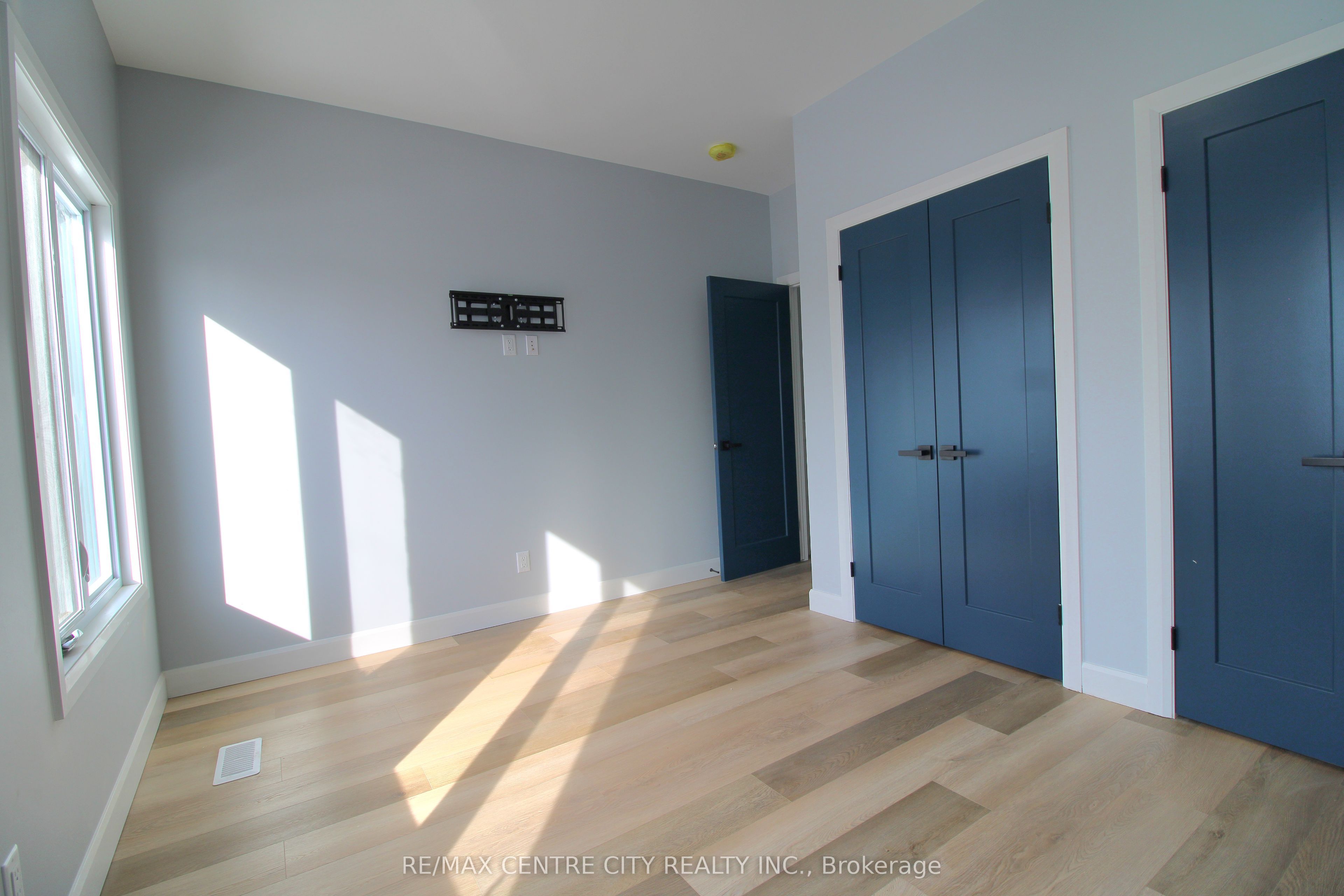 126 Price Street Property Photo 31
