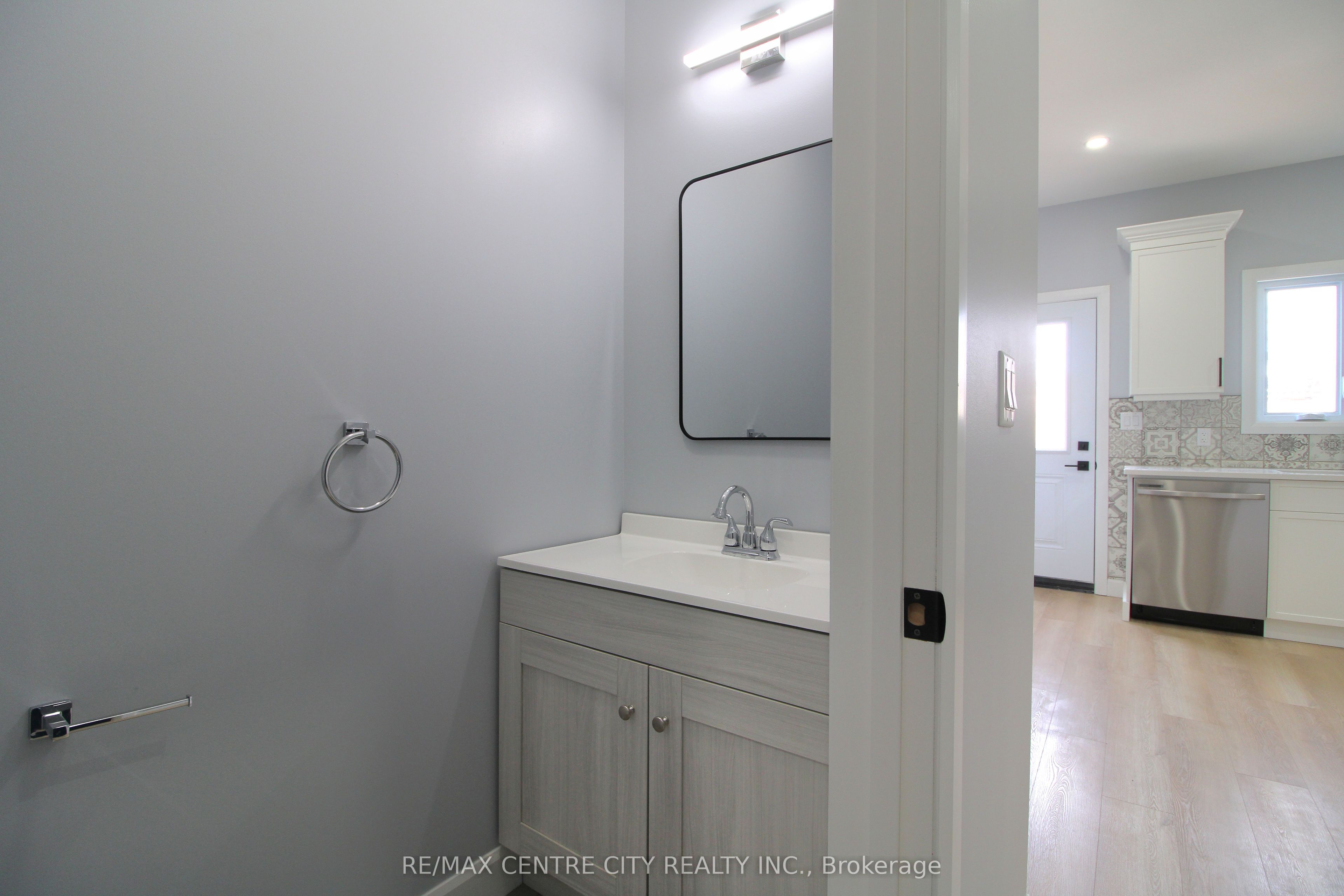 126 Price Street Property Photo 33