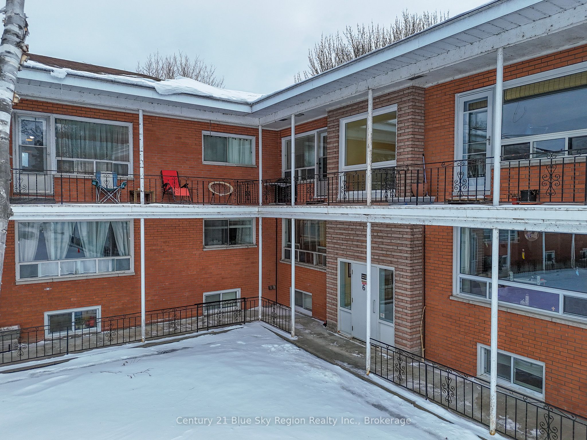 #22 - 40 Judge Avenue Property Photo 3