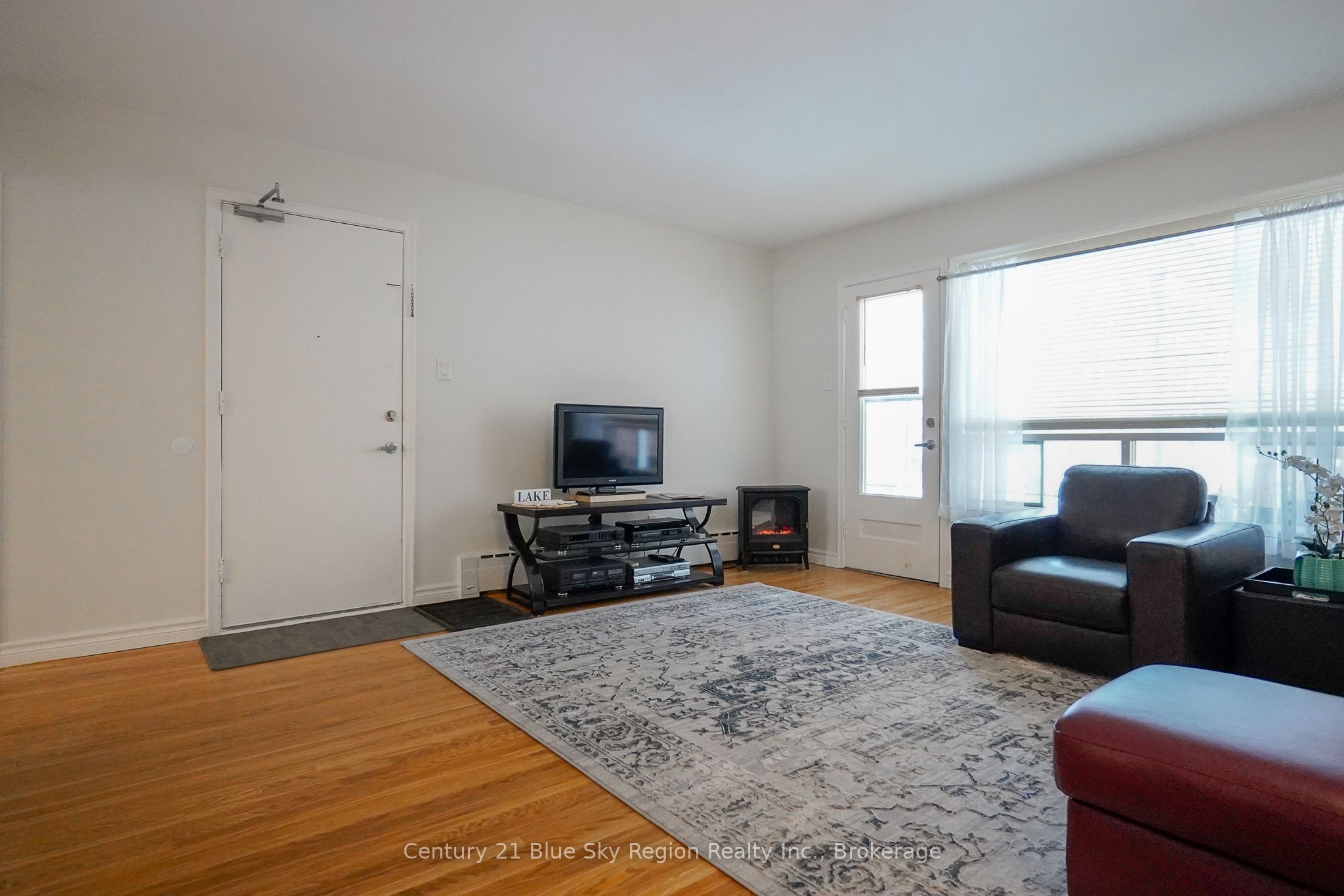 #22 - 40 Judge Avenue Property Photo 4