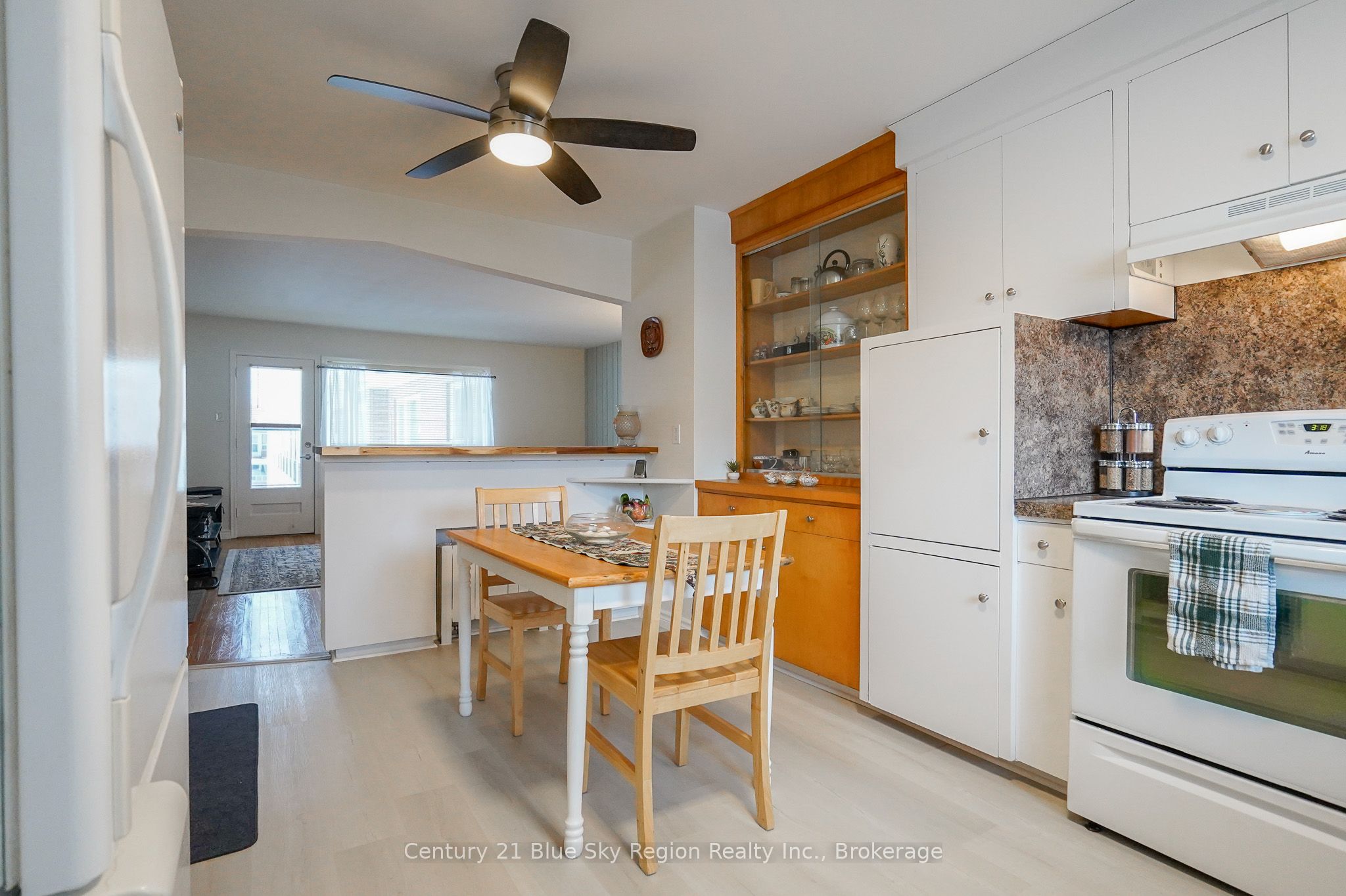 #22 - 40 Judge Avenue Property Photo 16
