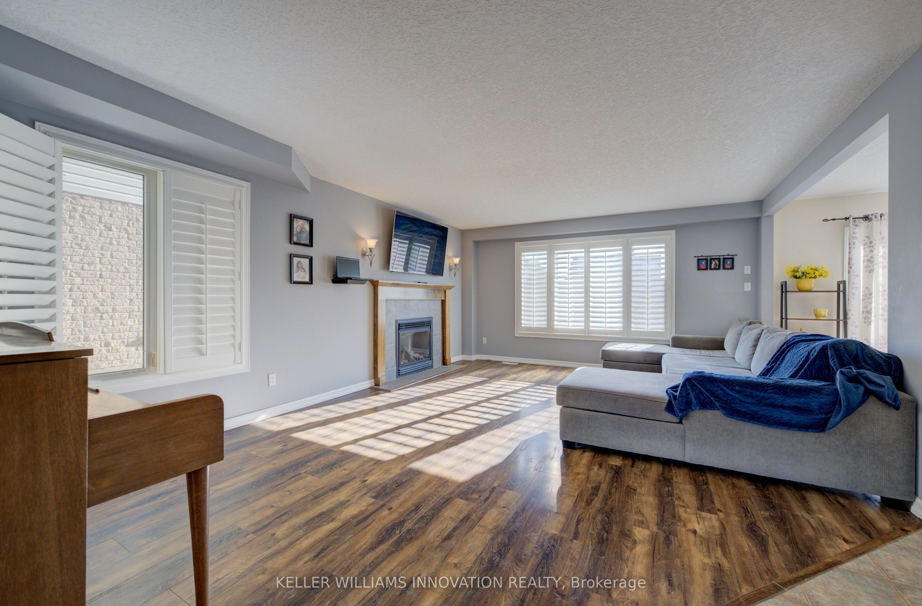 37 Grey Oak Drive Property Photo 5