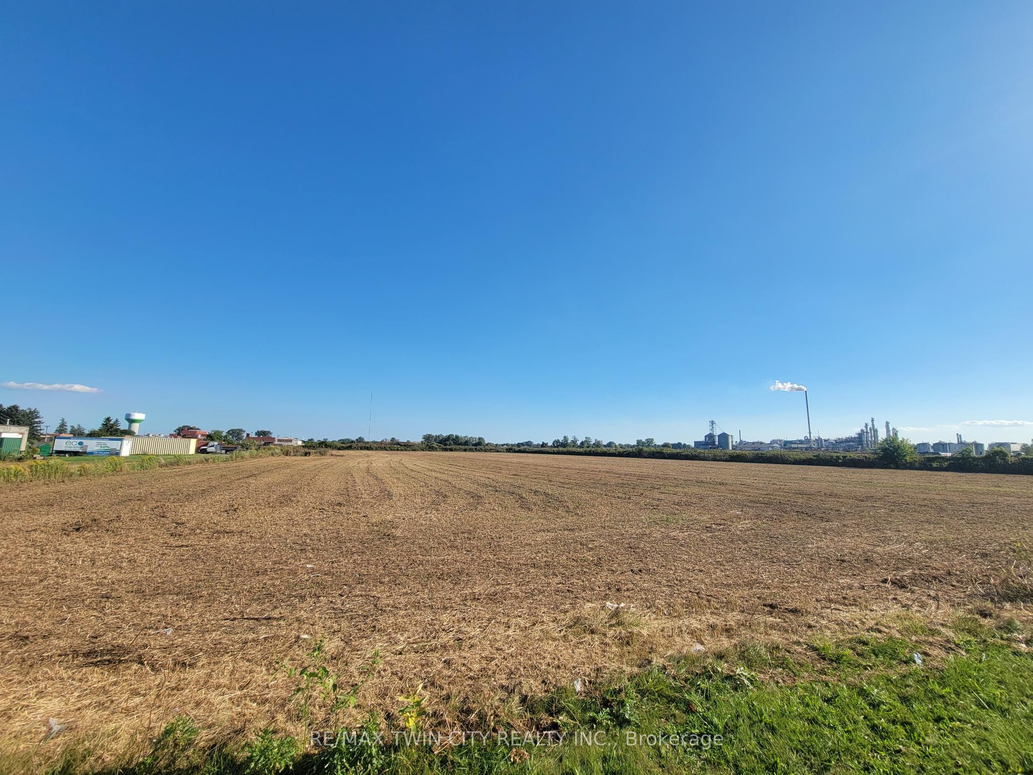 450 Riverview Drive Property Photo 4
