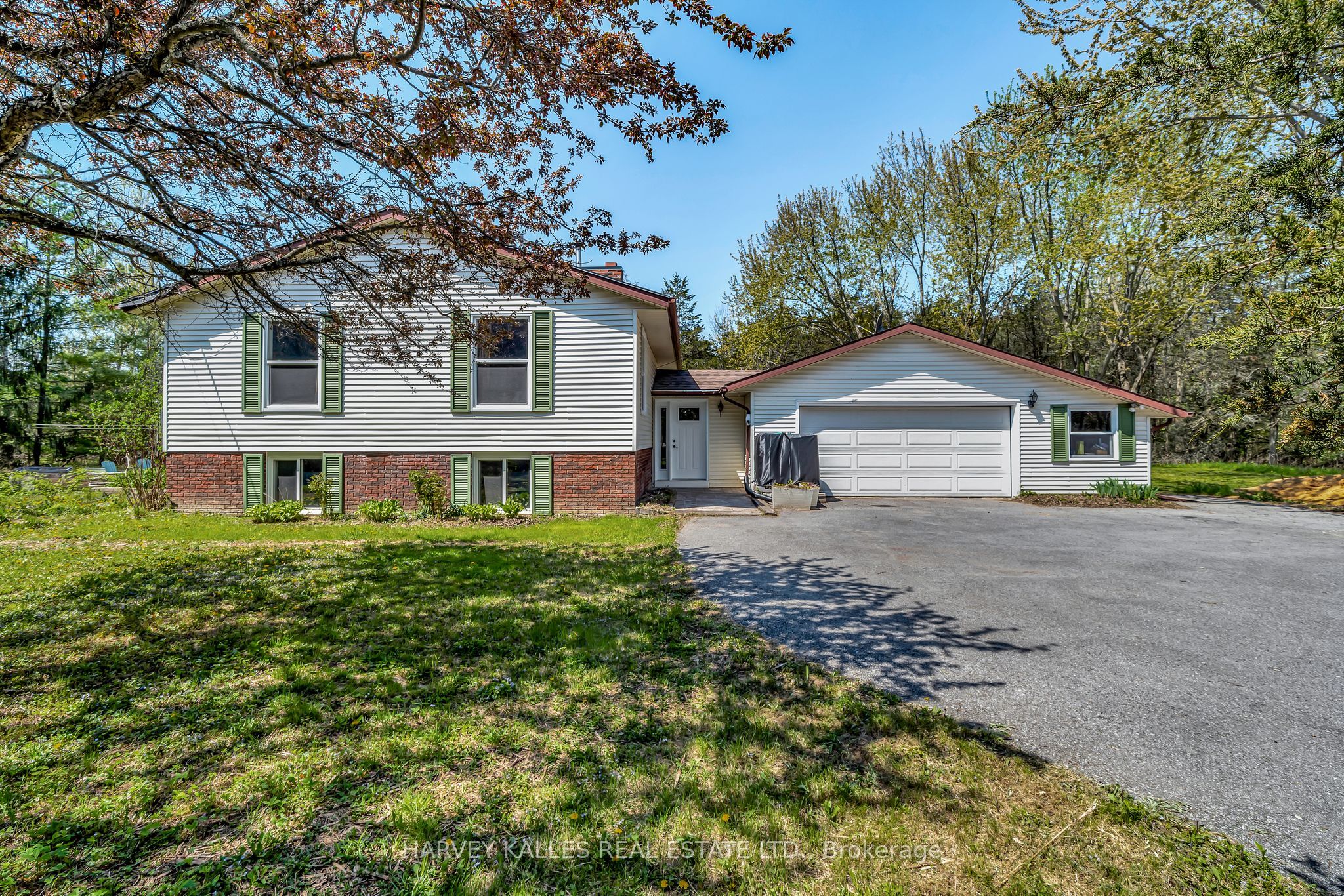 1207 County Rd 9 Road Property Photo 1