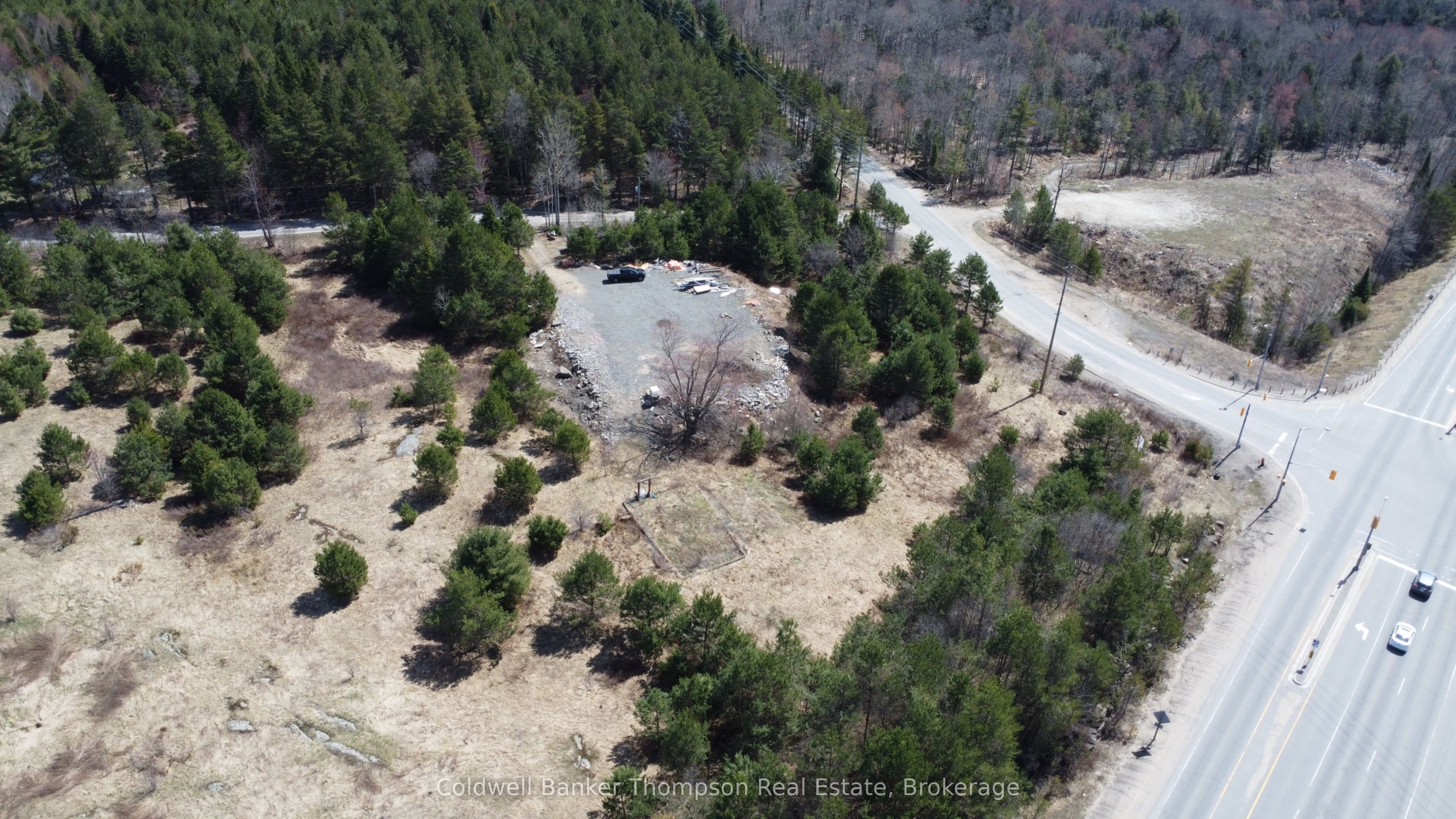 651 Golf Course Road Property Photo 7