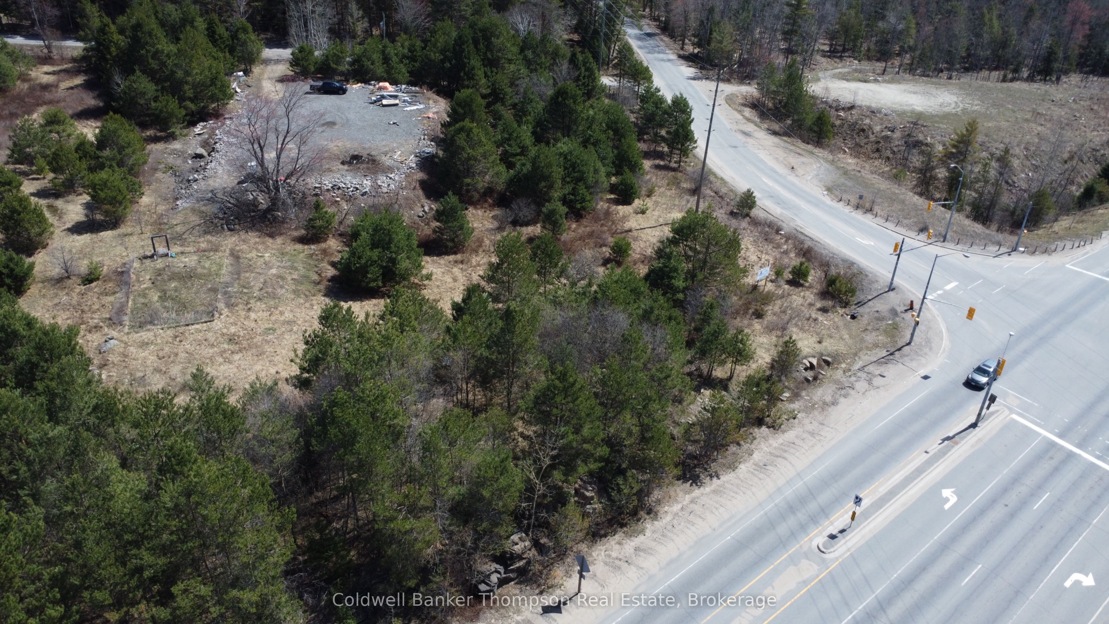 651 Golf Course Road Property Photo 12