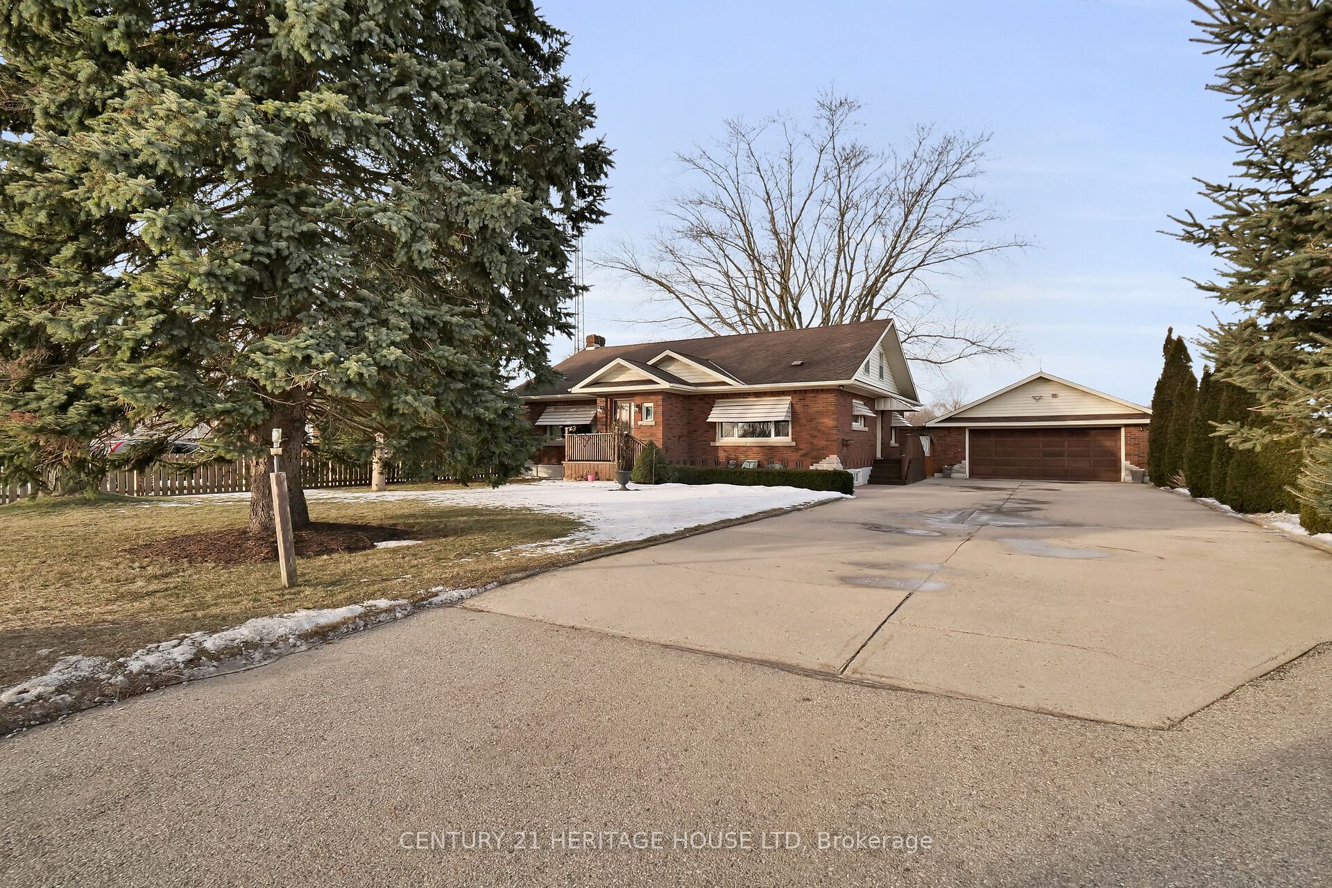 8835 Plank Road Property Photo