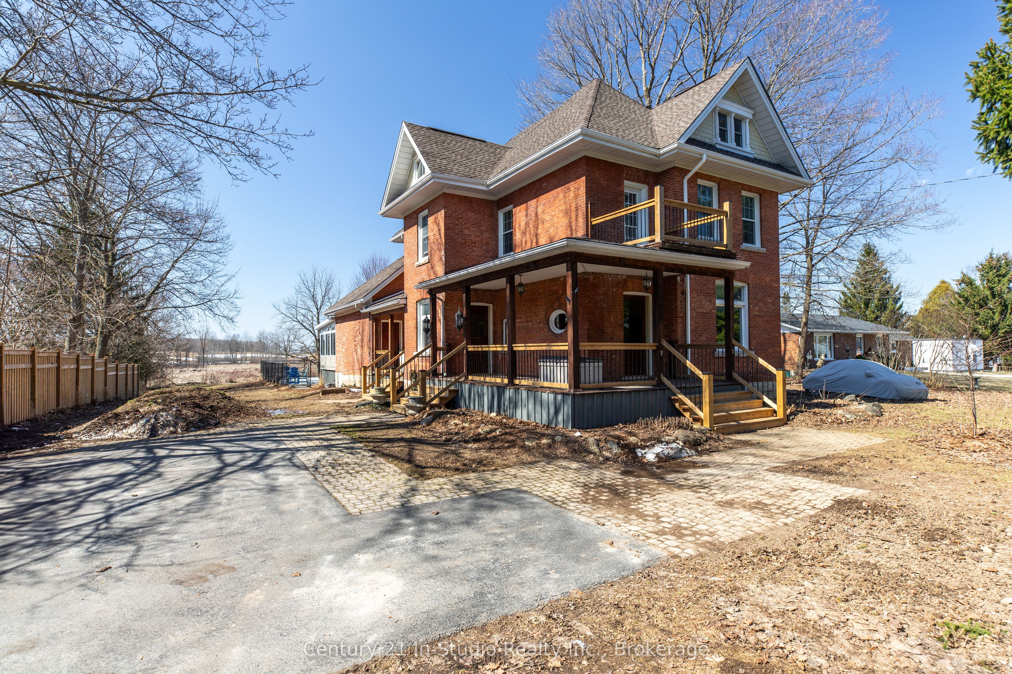 296 Garafraxa Street Property Photo