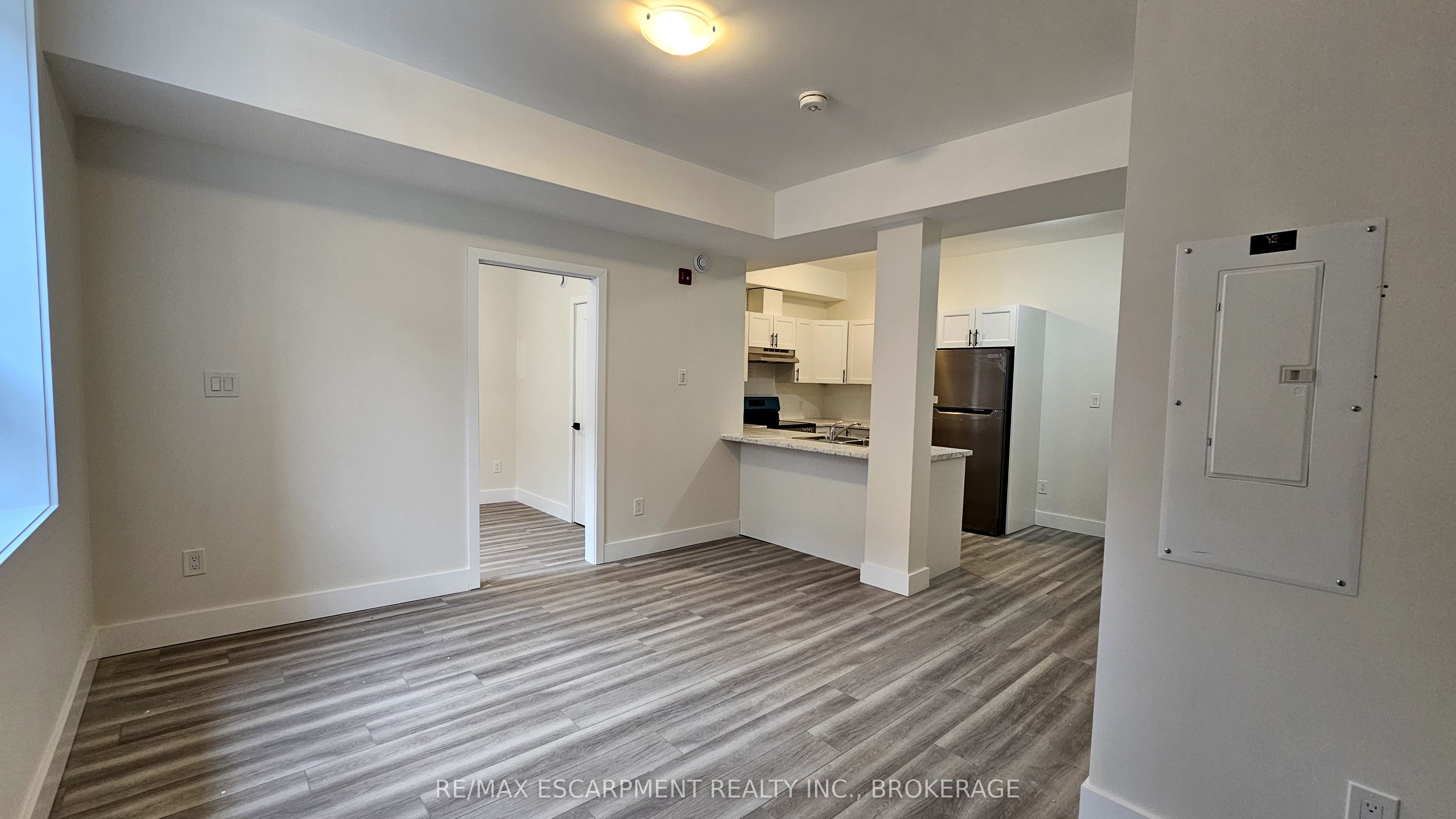 363 Front Street Property Photo 7