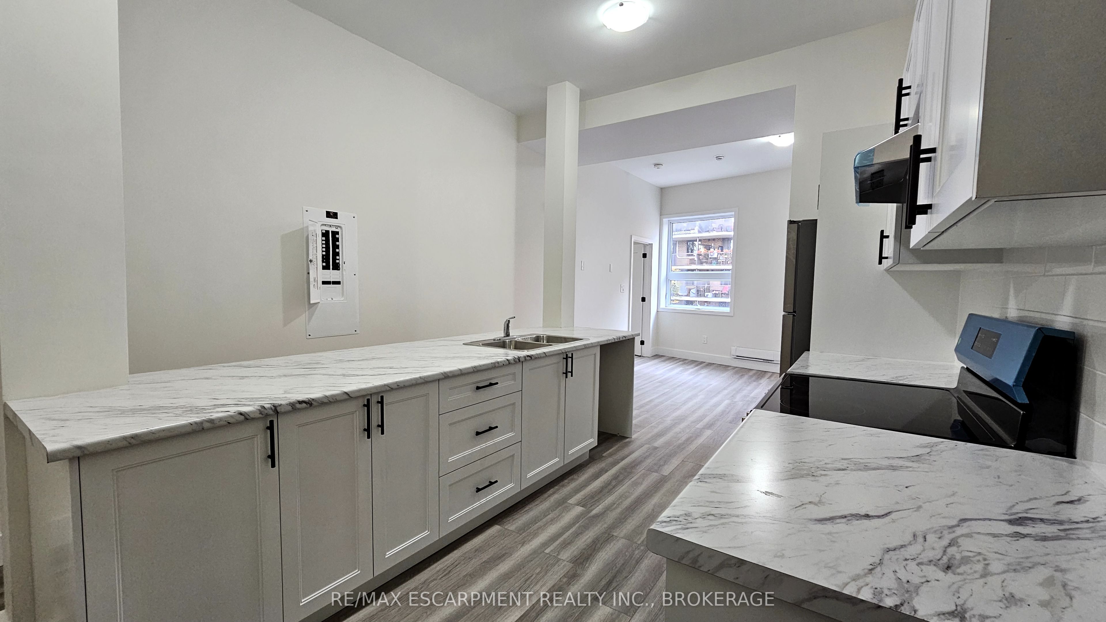 363 Front Street Property Photo 14