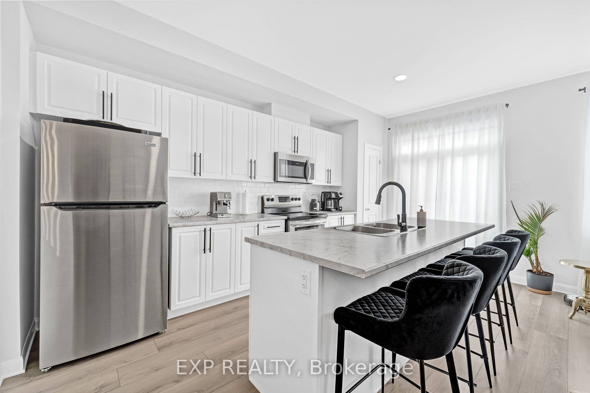 740 Sebastian Street Property Photo 16