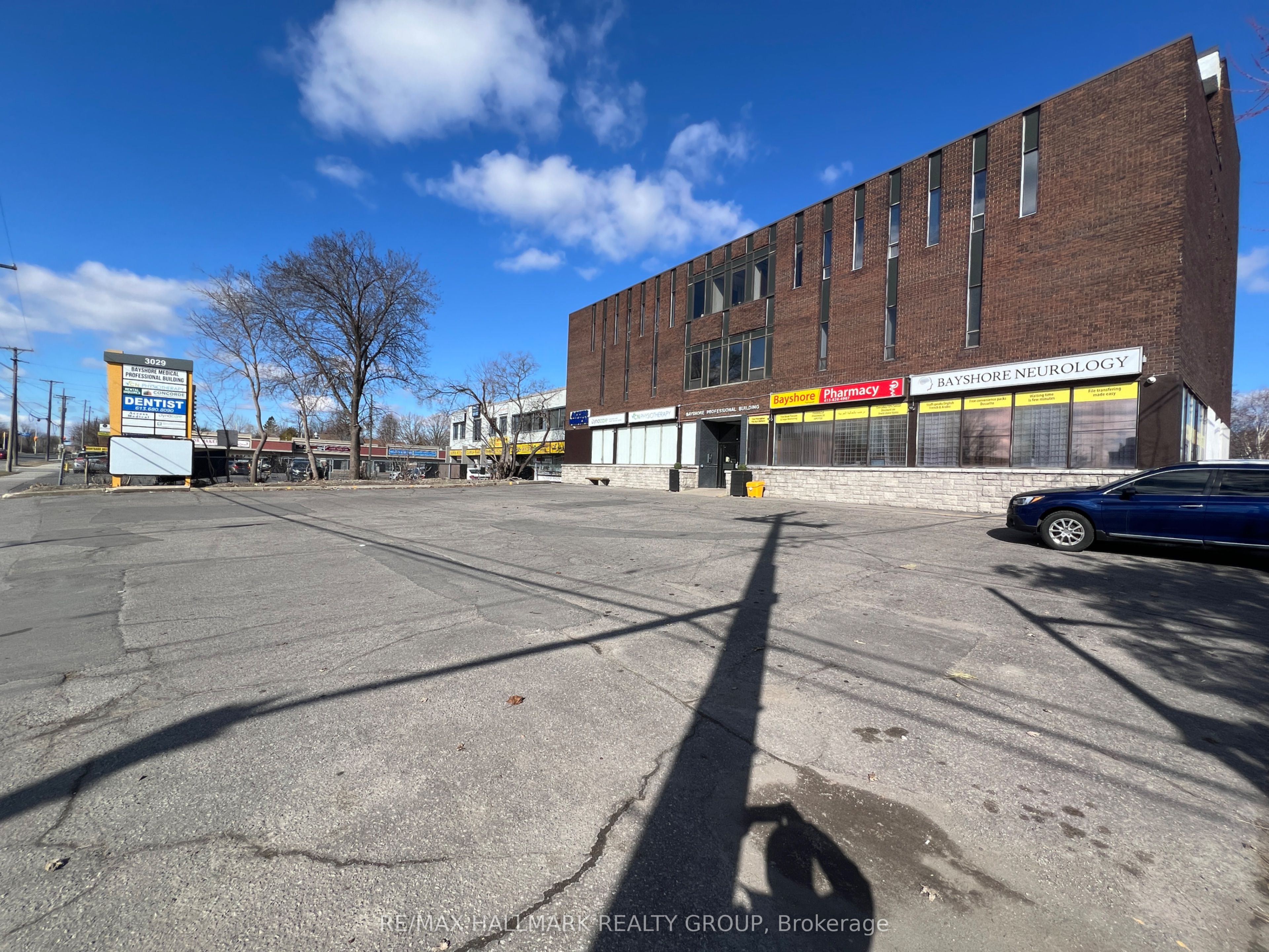 #301 - 3029 Carling Avenue Property Photo 2