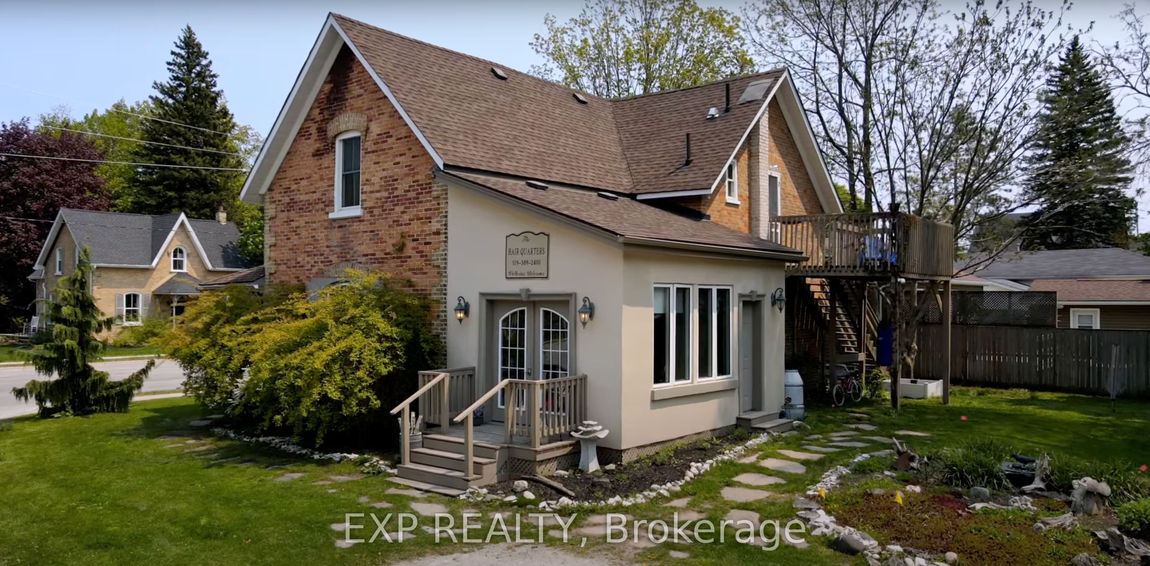 684 Gustavus Street Property Photo 1