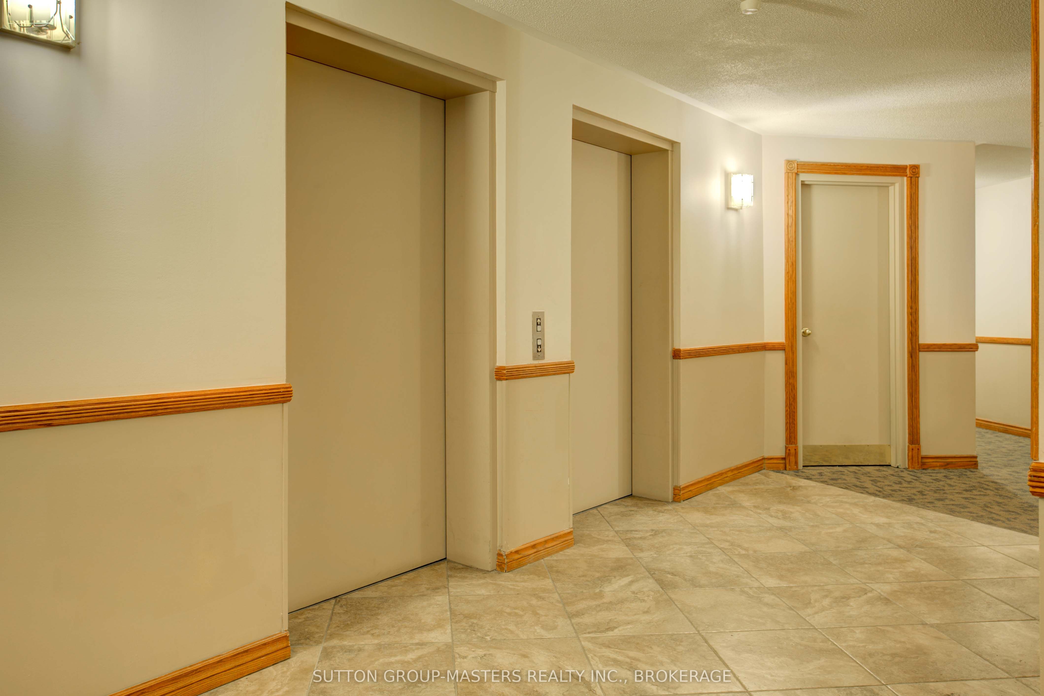 675 Davis Dr Property Photo 7