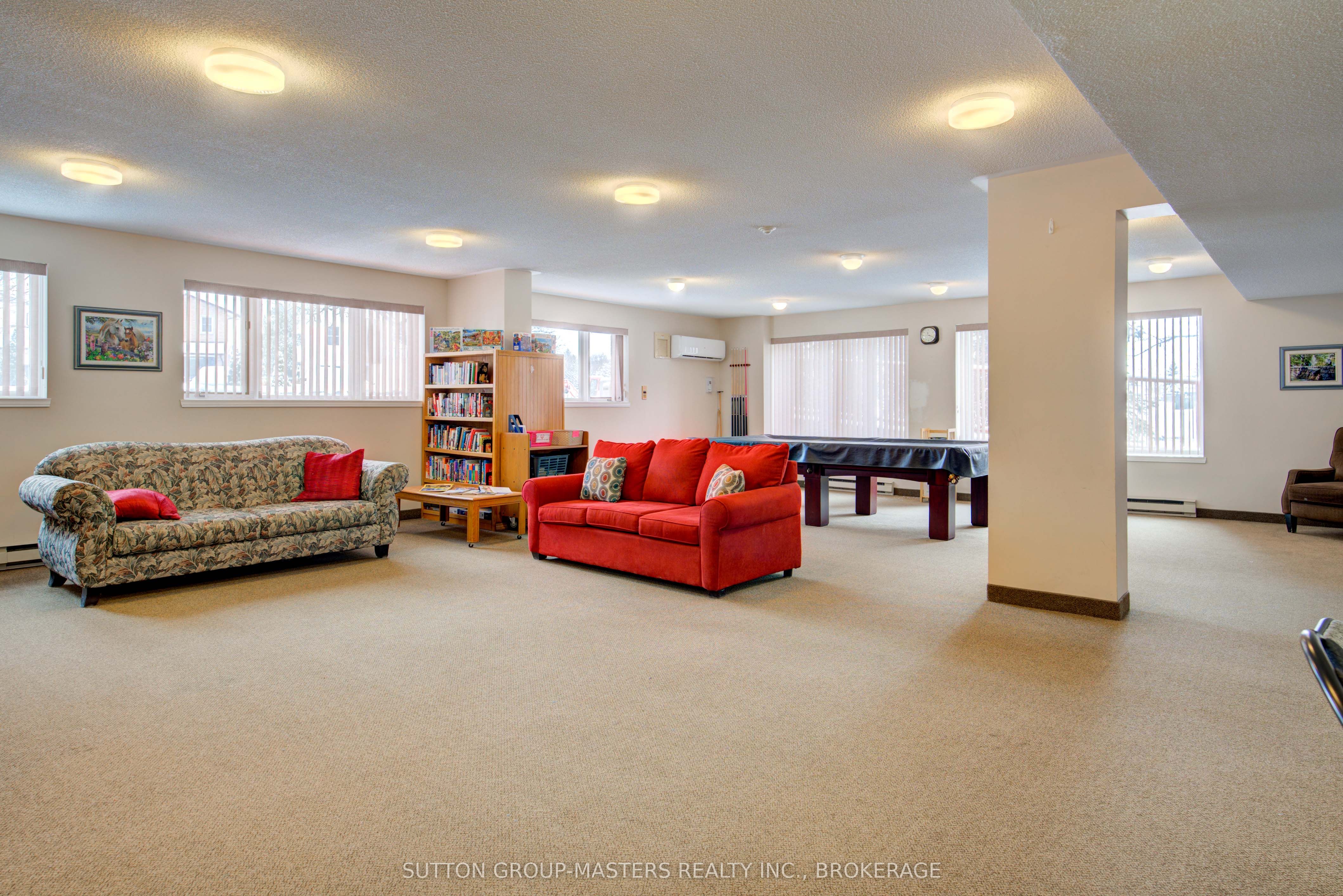 675 Davis Dr Property Photo 41