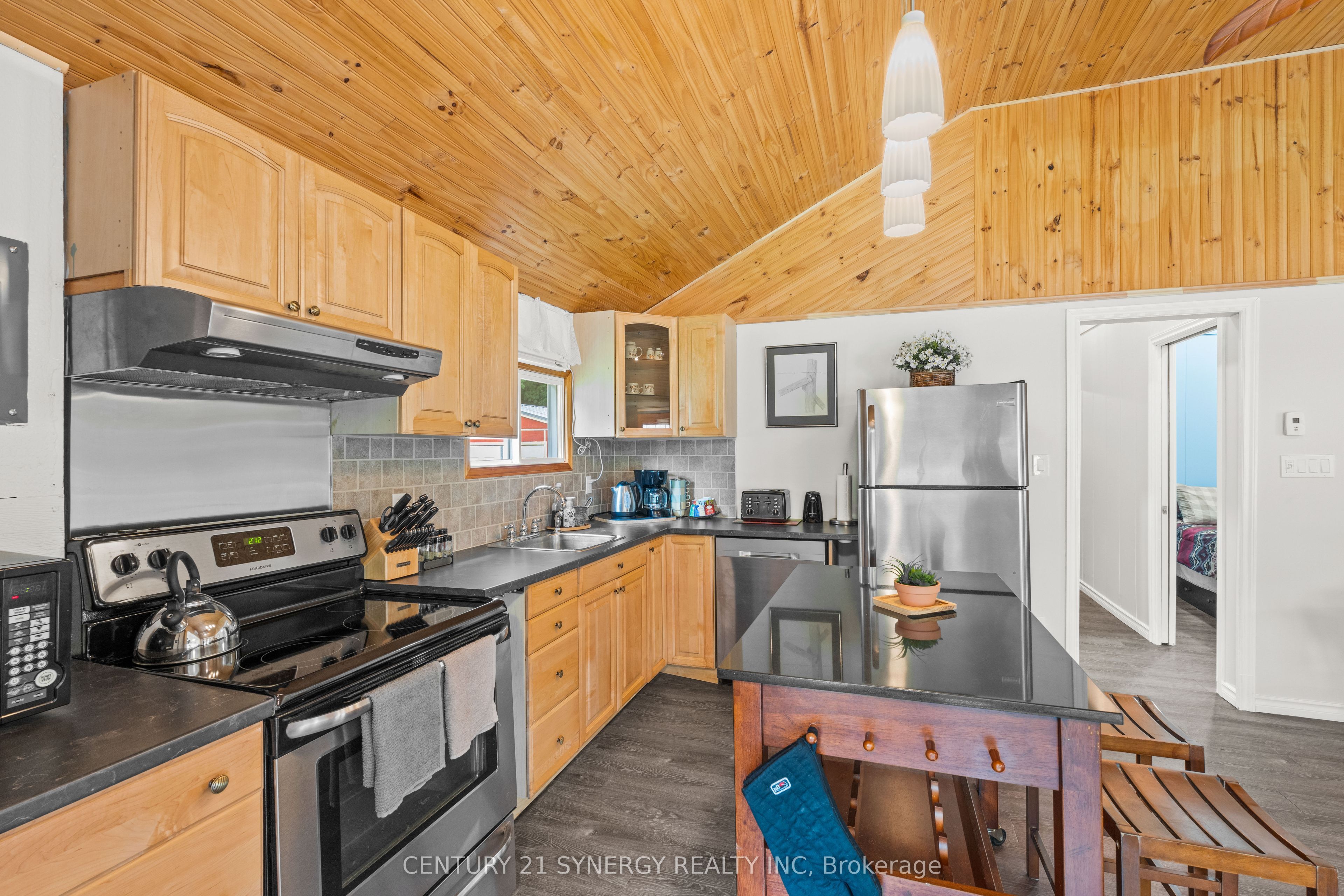 846 Ub8 Road Property Photo 25