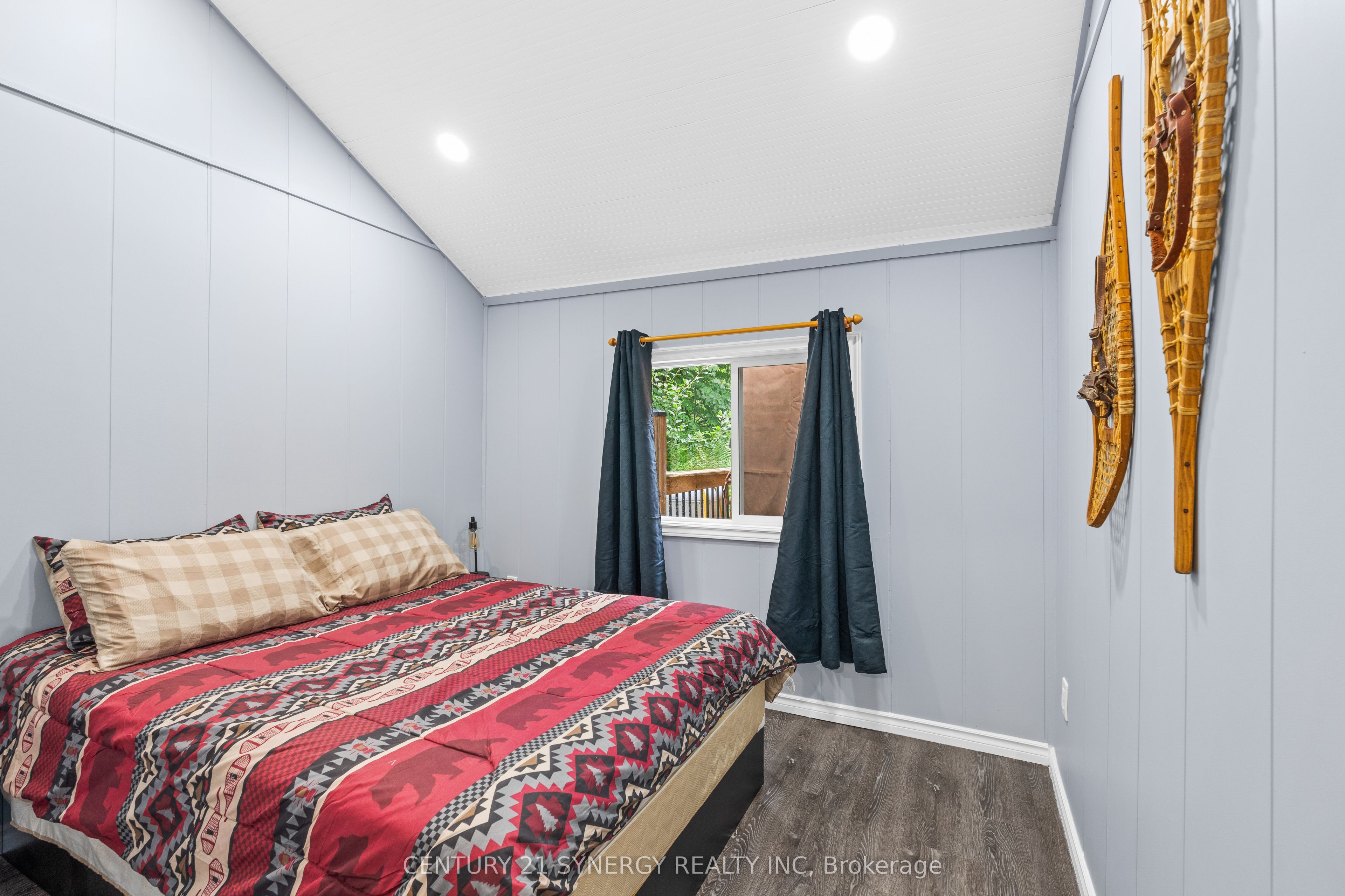846 Ub8 Road Property Photo 32
