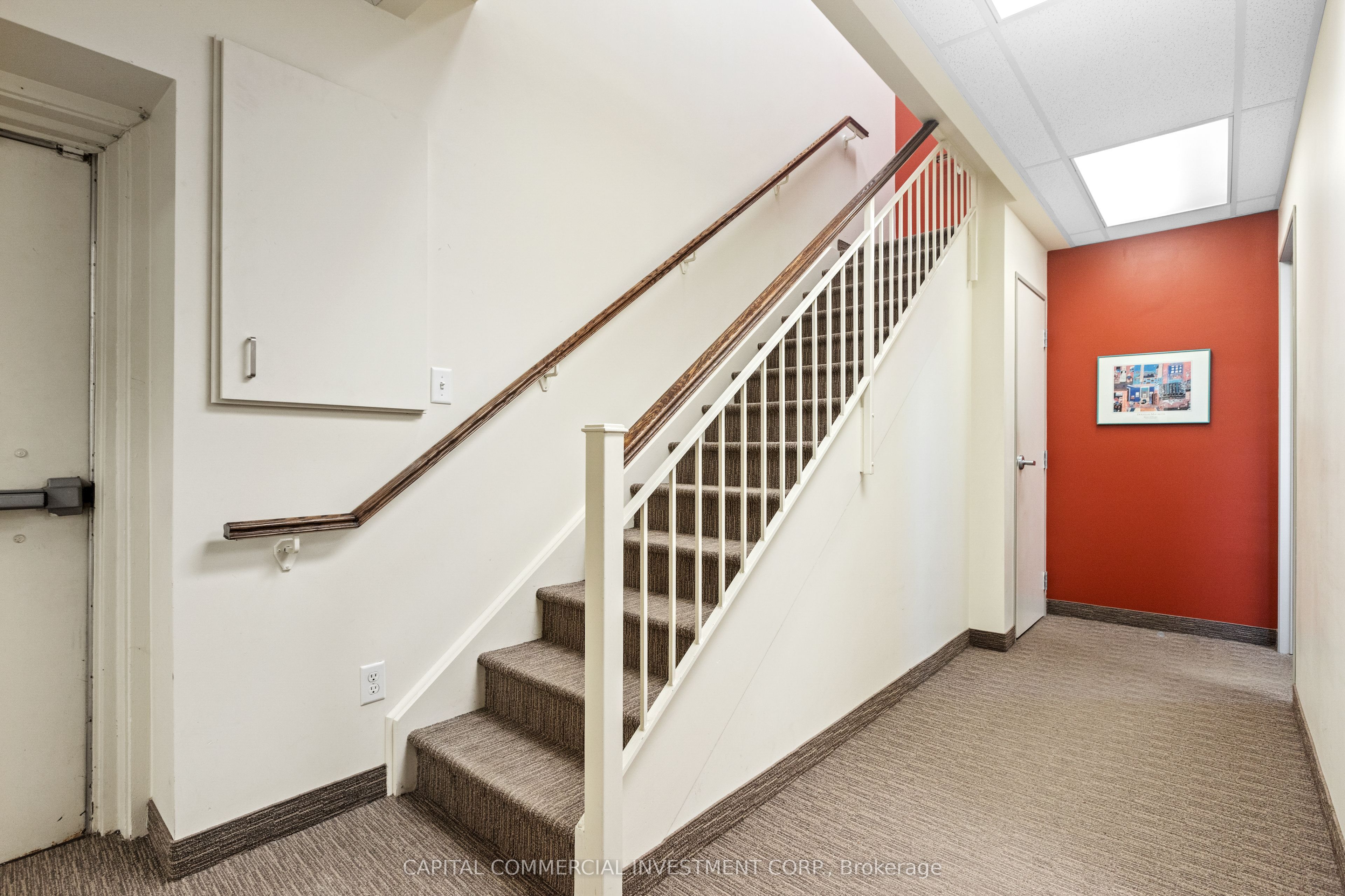 381 Richmond Road Property Photo 12