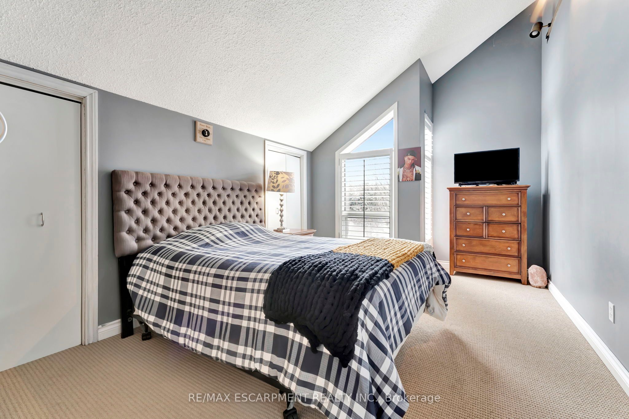 101 Hillcrest Avenue Property Photo 25