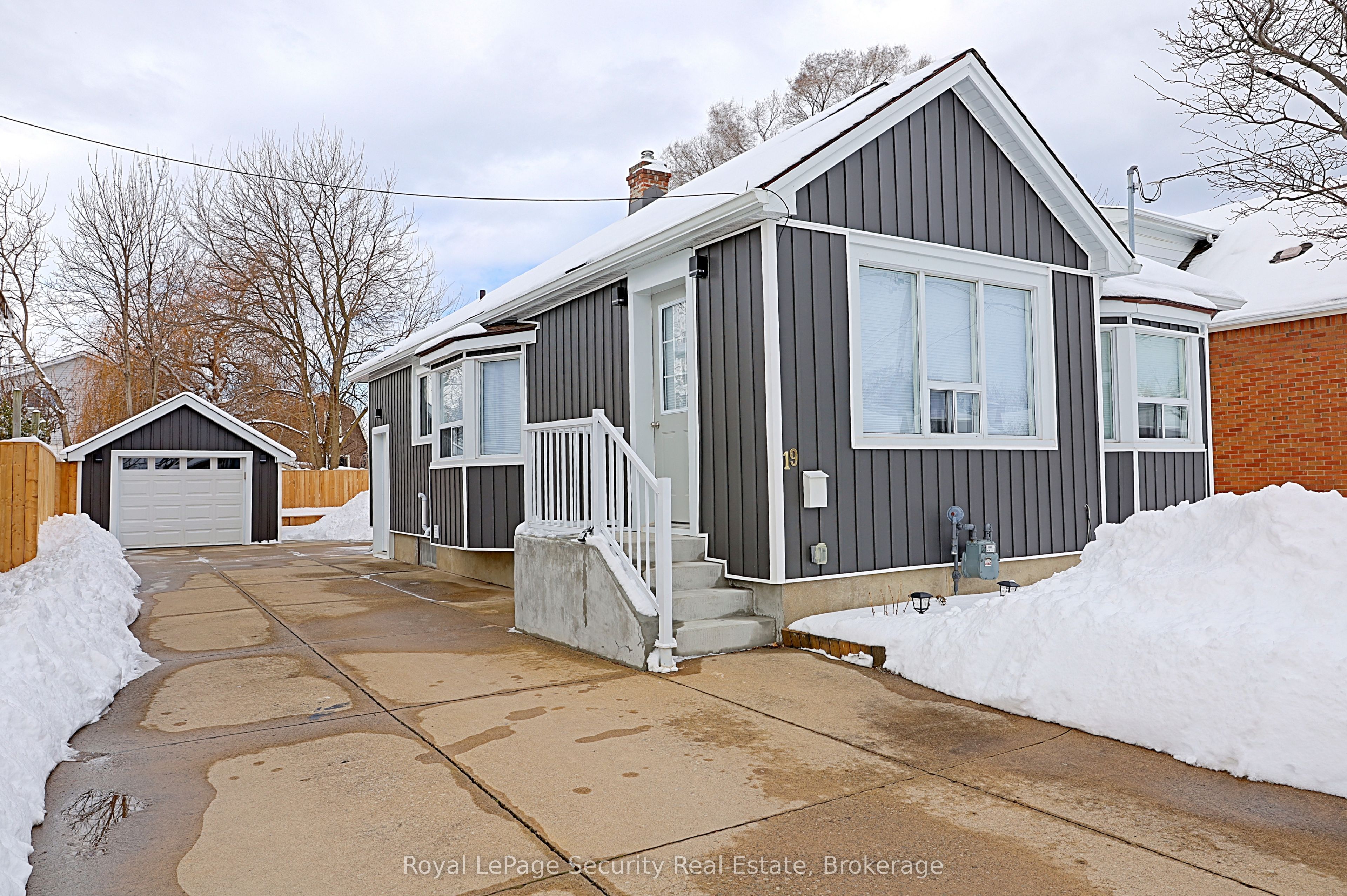 19 Ormonde Ave Property Photo 1