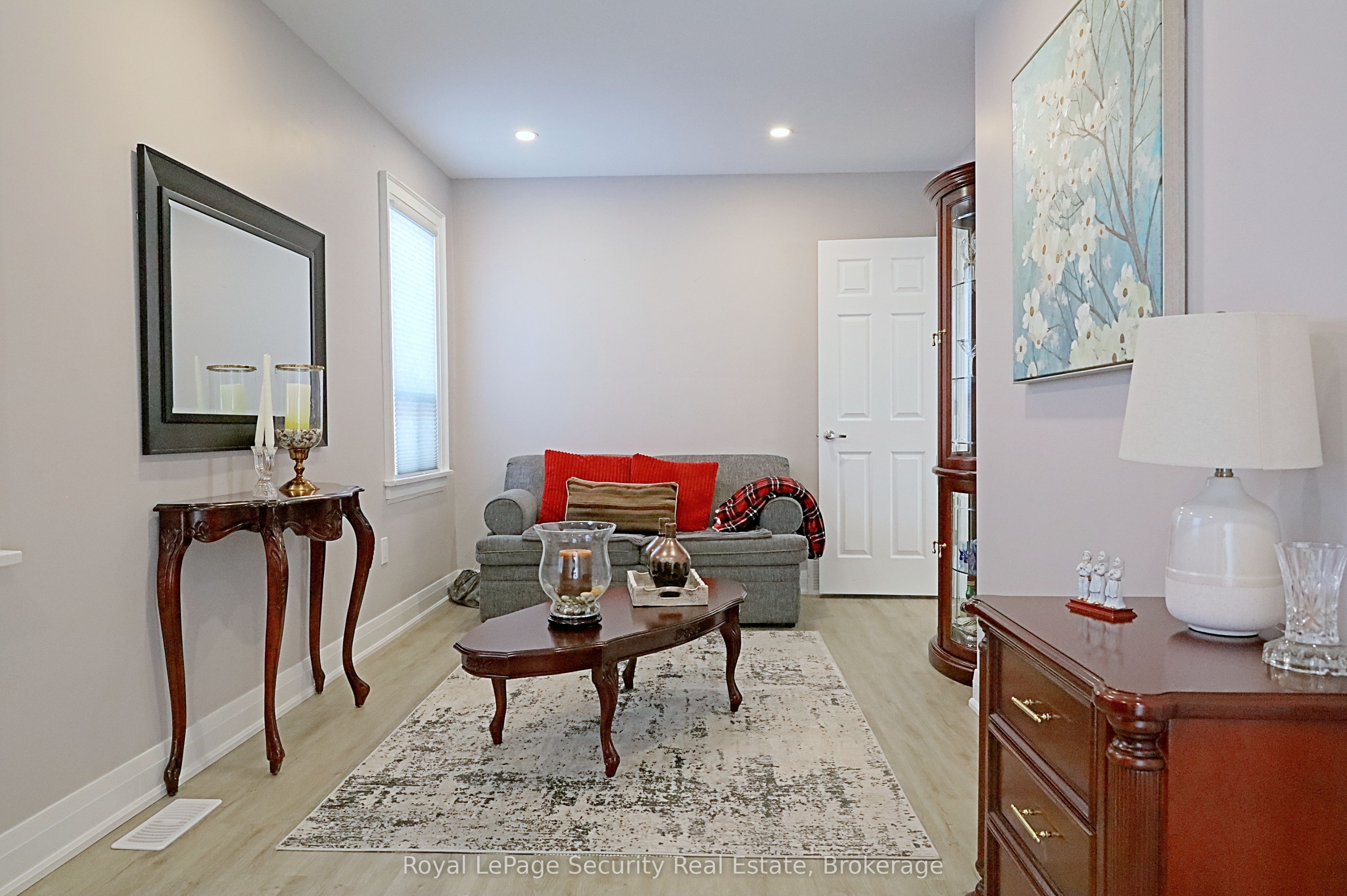19 Ormonde Ave Property Photo 8