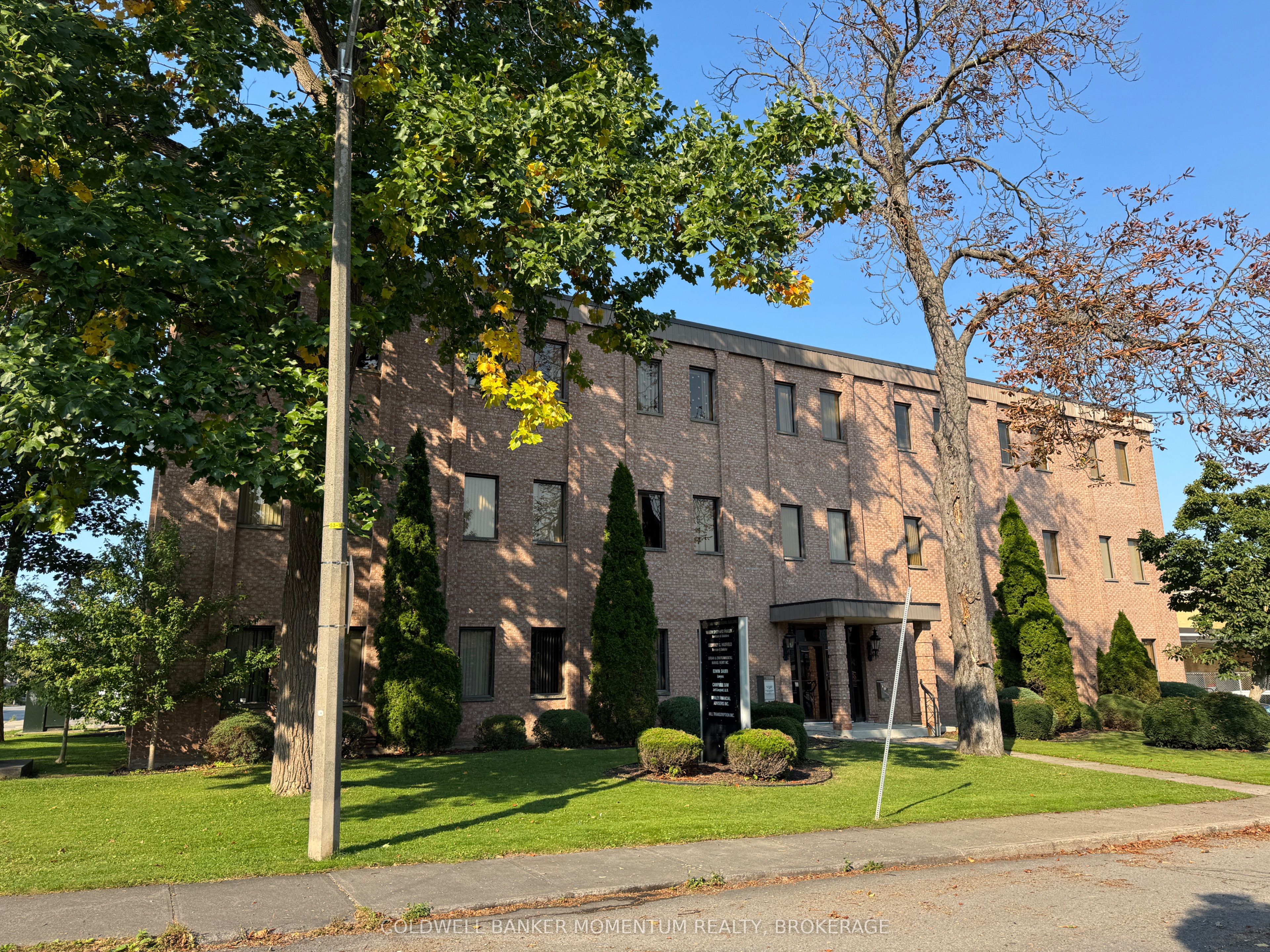 #102 - 4701 St Clair Avenue Property Photo 4