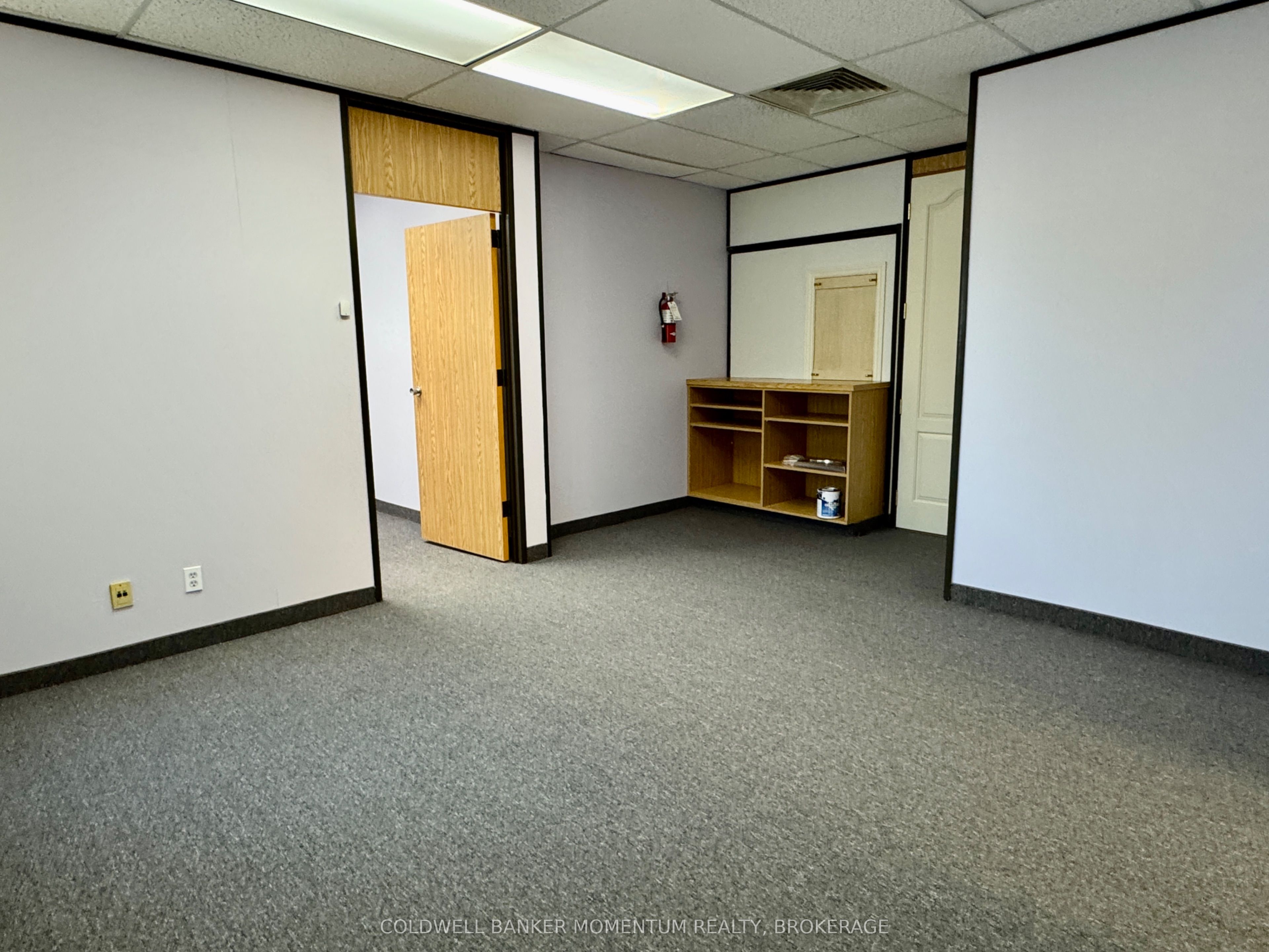 #102 - 4701 St Clair Avenue Property Photo 9