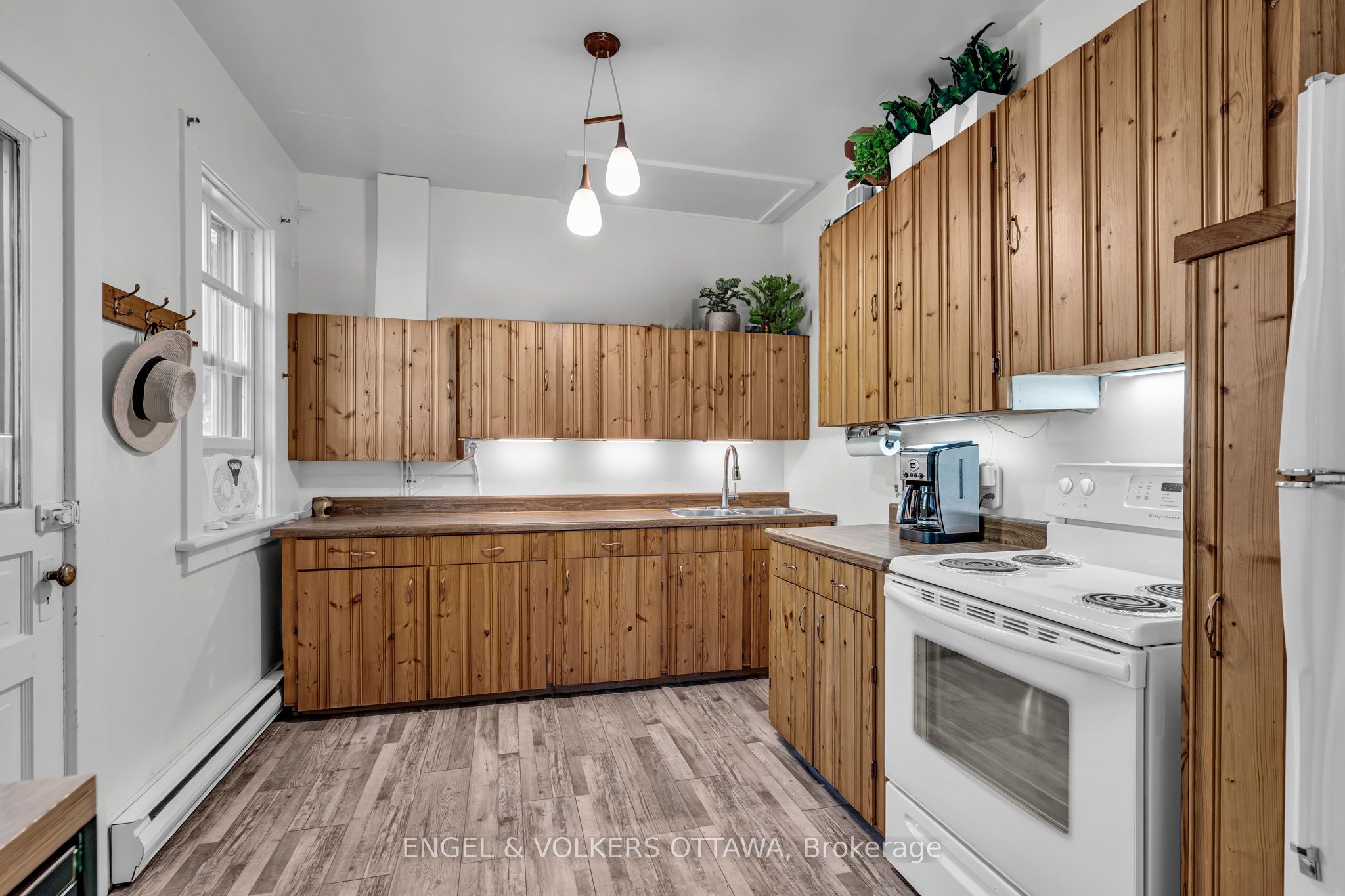 5349 Calabogie Road Property Photo 10