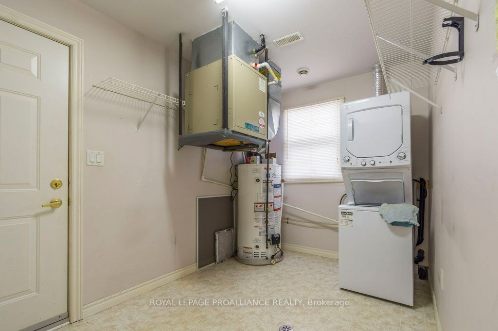 #10 - 15 Aldersgate Crescent Property Photo 17