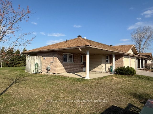 #10 - 15 Aldersgate Crescent Property Photo 19