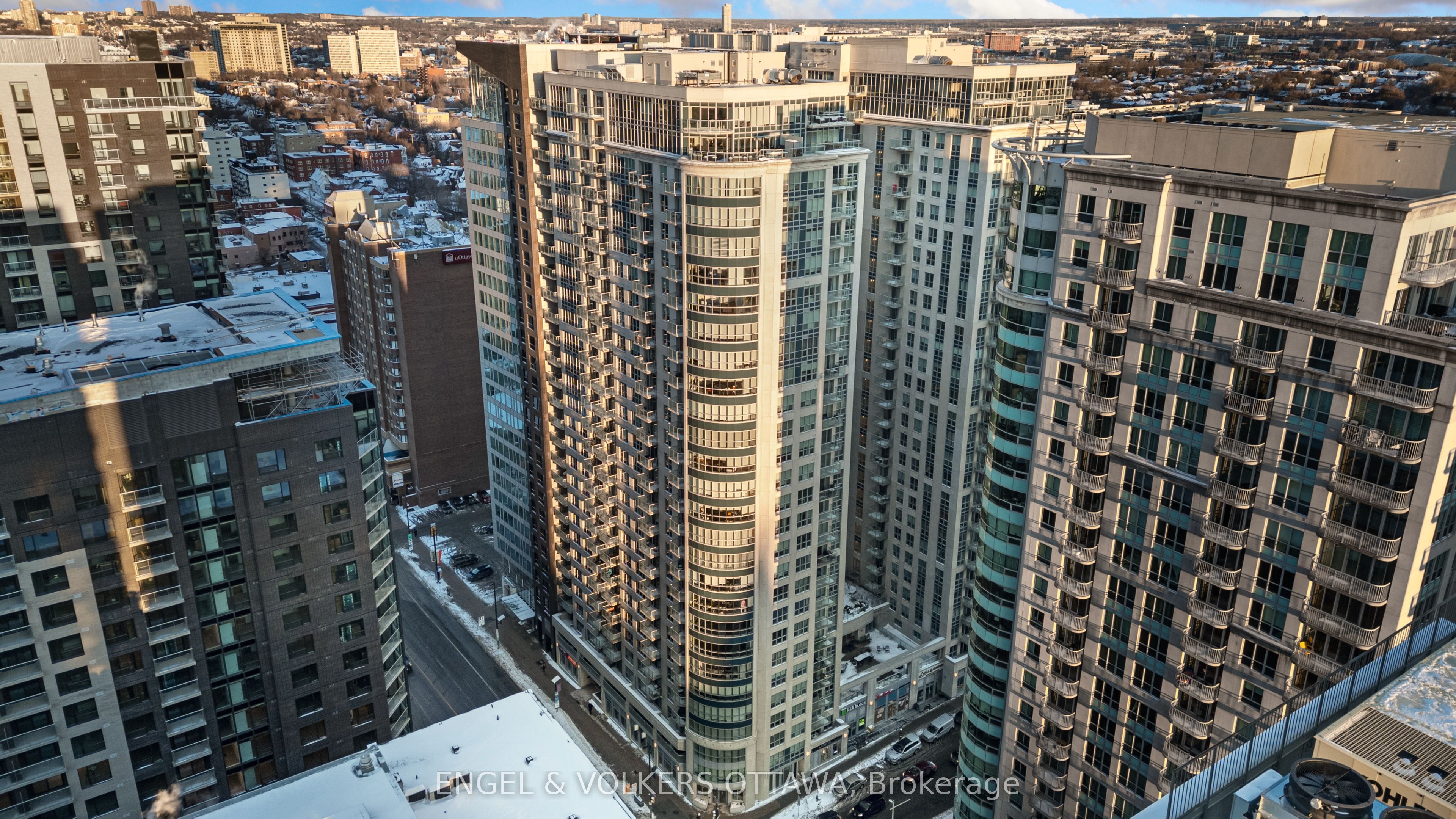 #2502 - 242 Rideau Street Property Photo