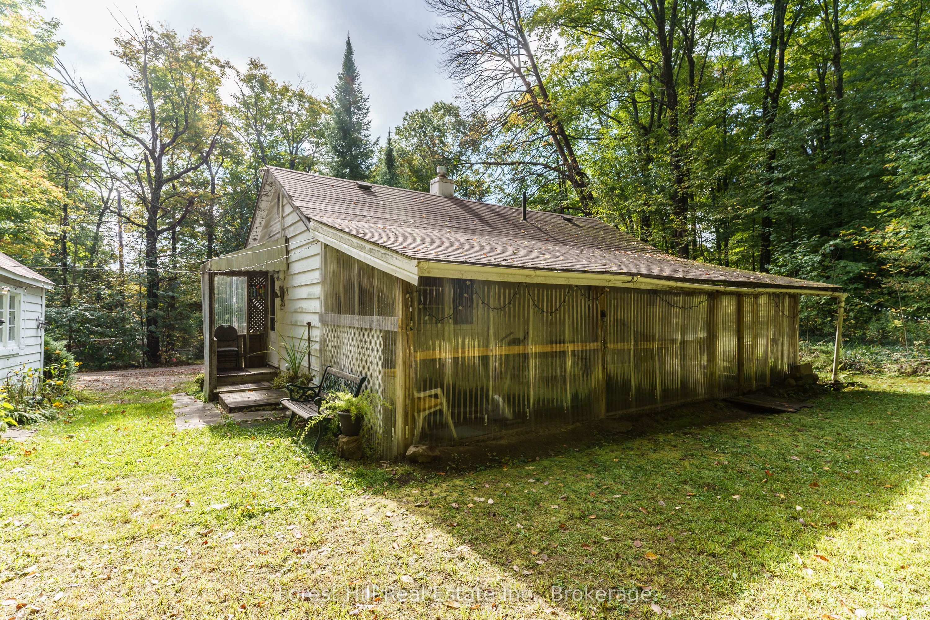 1041 Longline Lake Road Property Photo 6