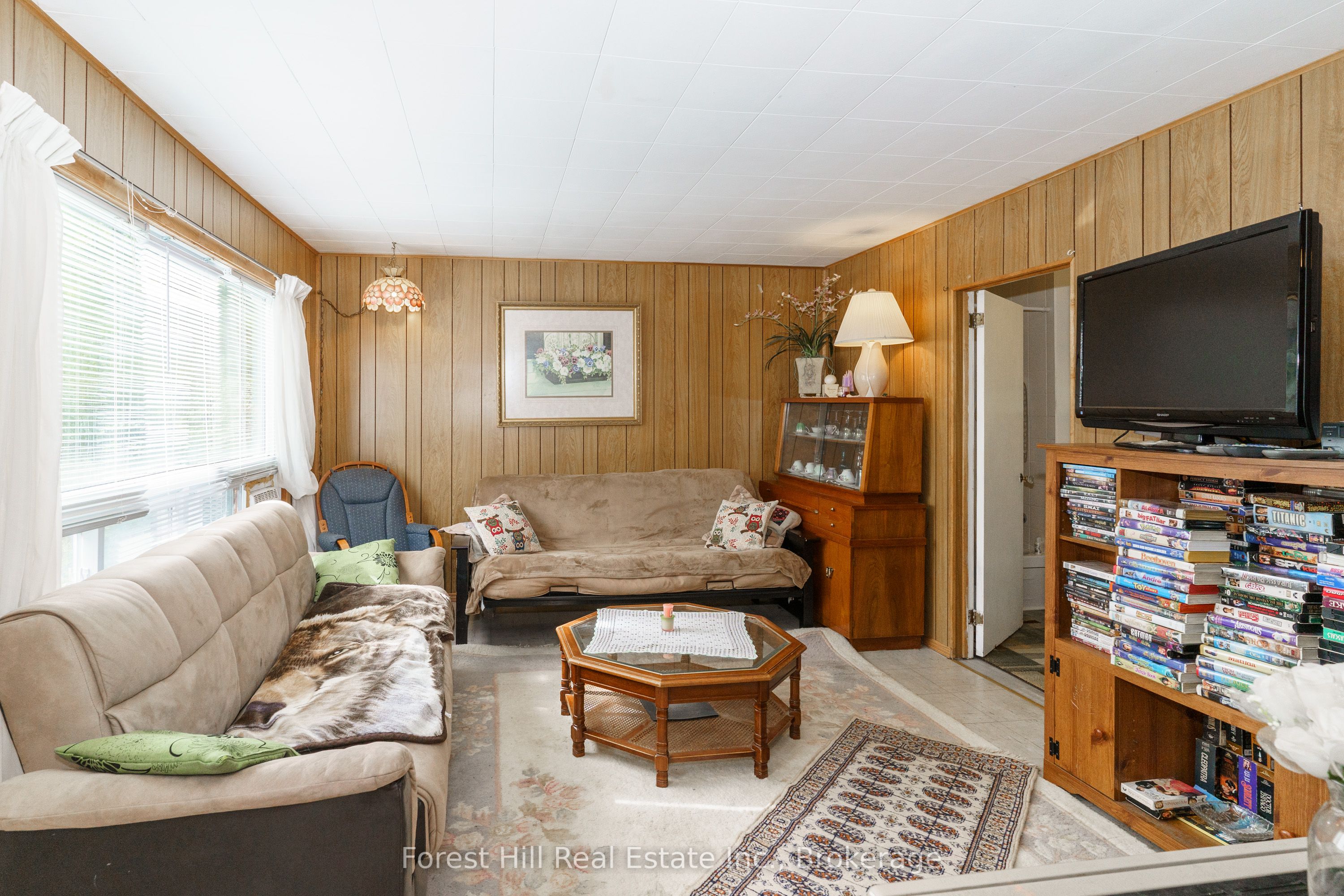 1041 Longline Lake Road Property Photo 12