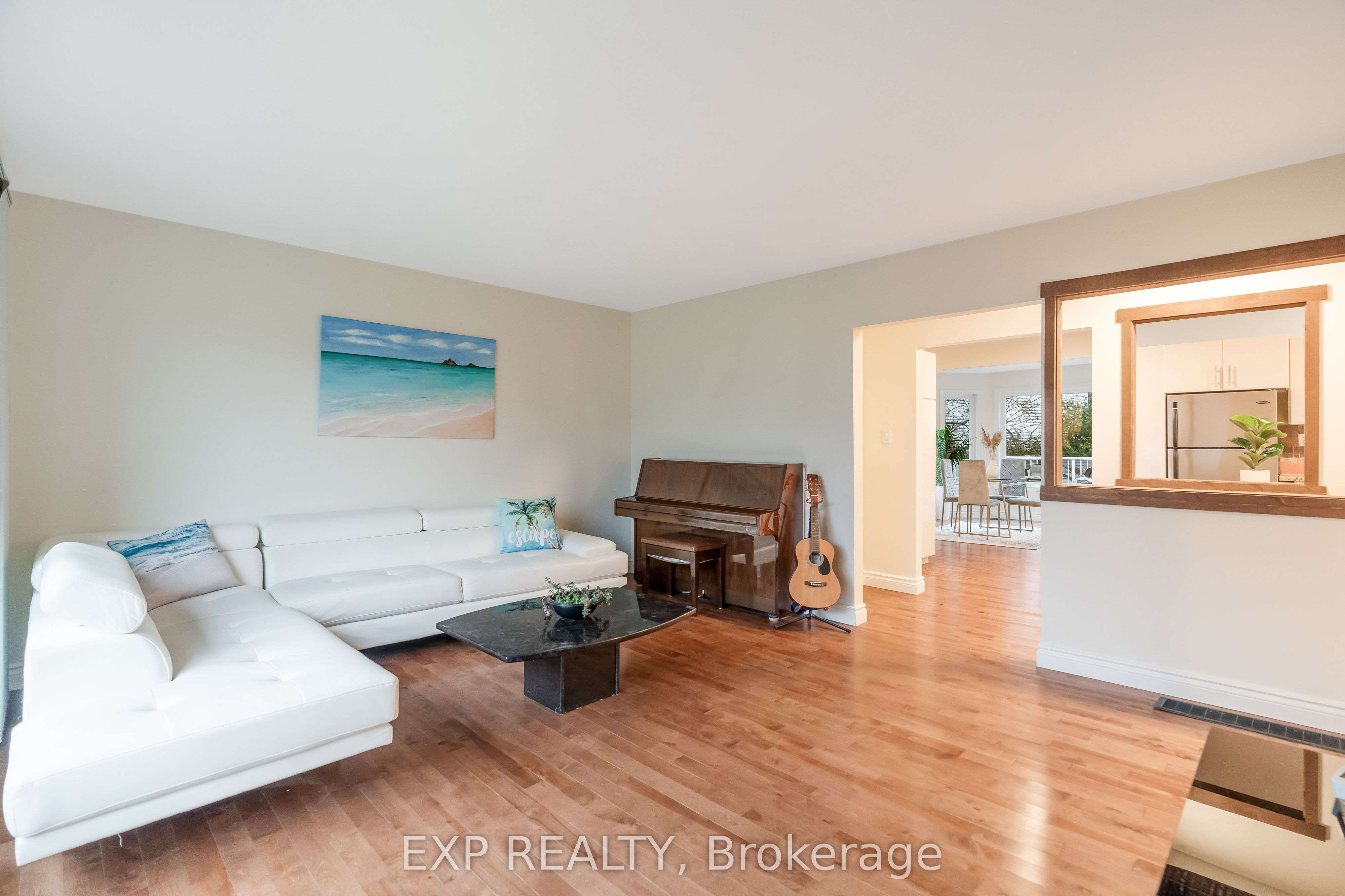 3732 Alderwood Street Property Photo 4