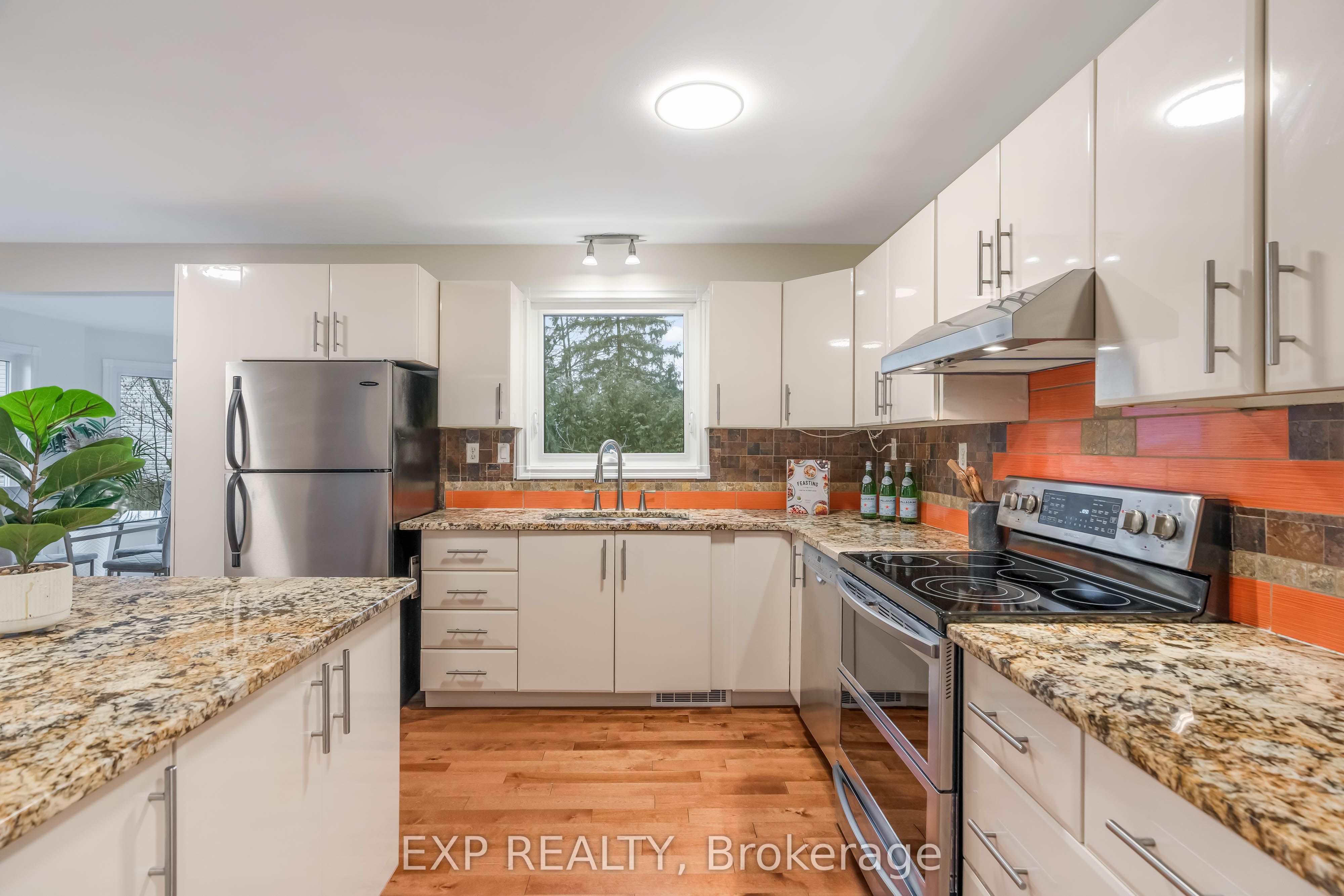 3732 Alderwood Street Property Photo 11