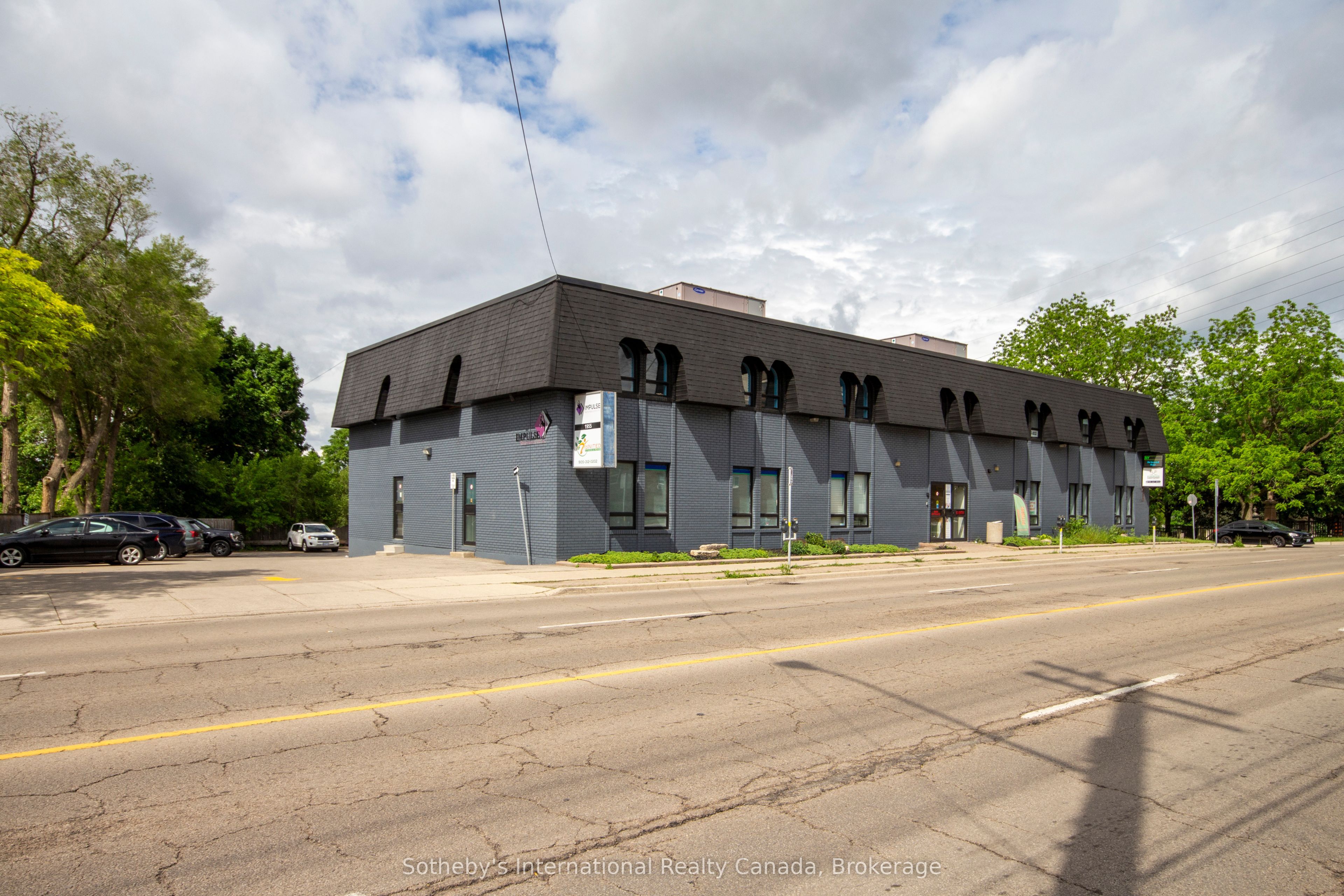 #b2 - 1955 King Street Property Photo 1