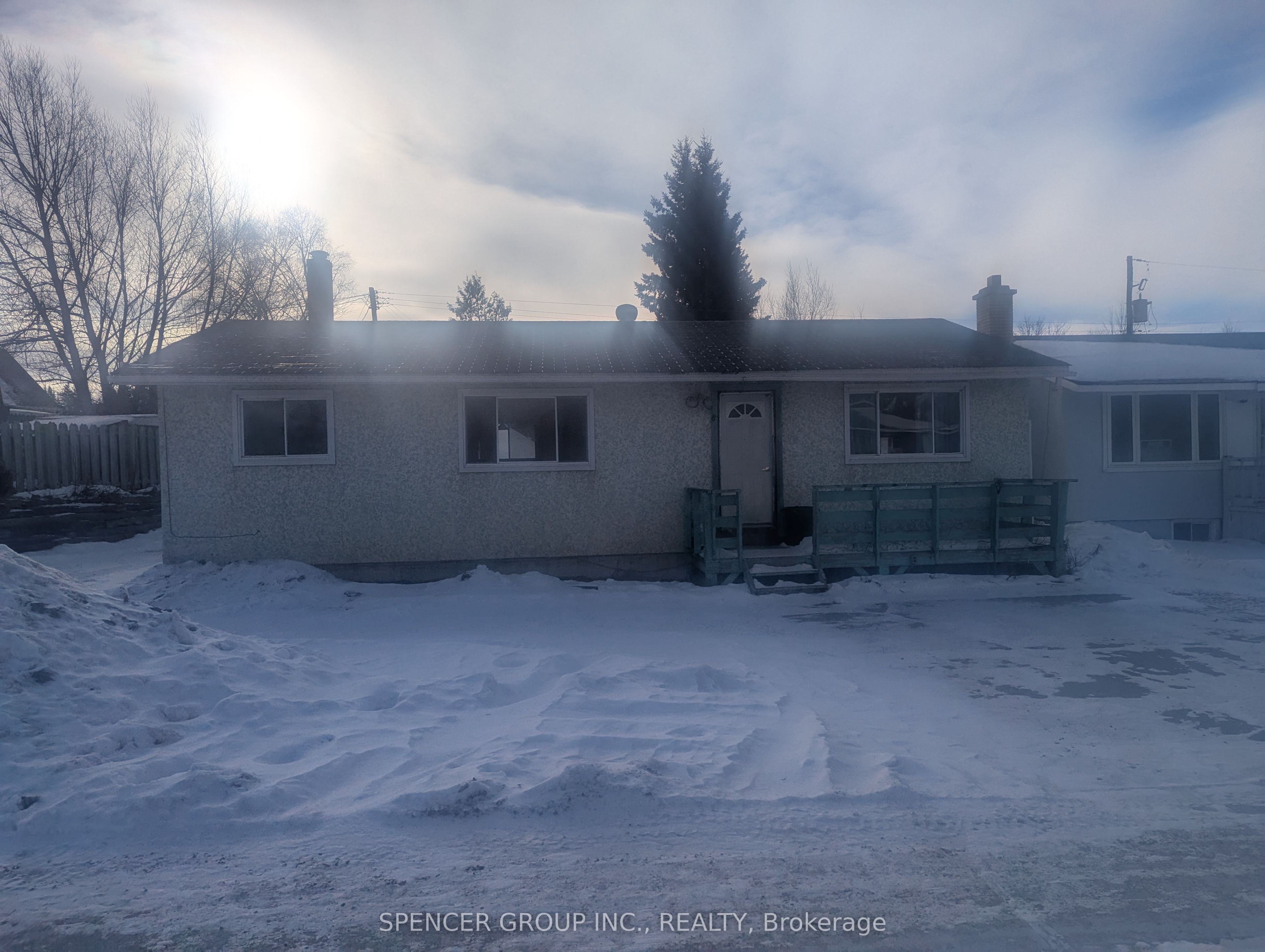 8 Ohsweken Rd Property Photo