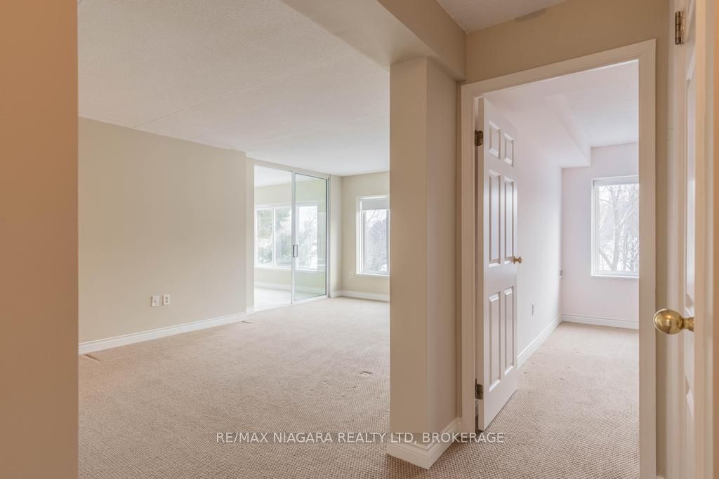 #403 - 61 Paffard Street Property Photo 8