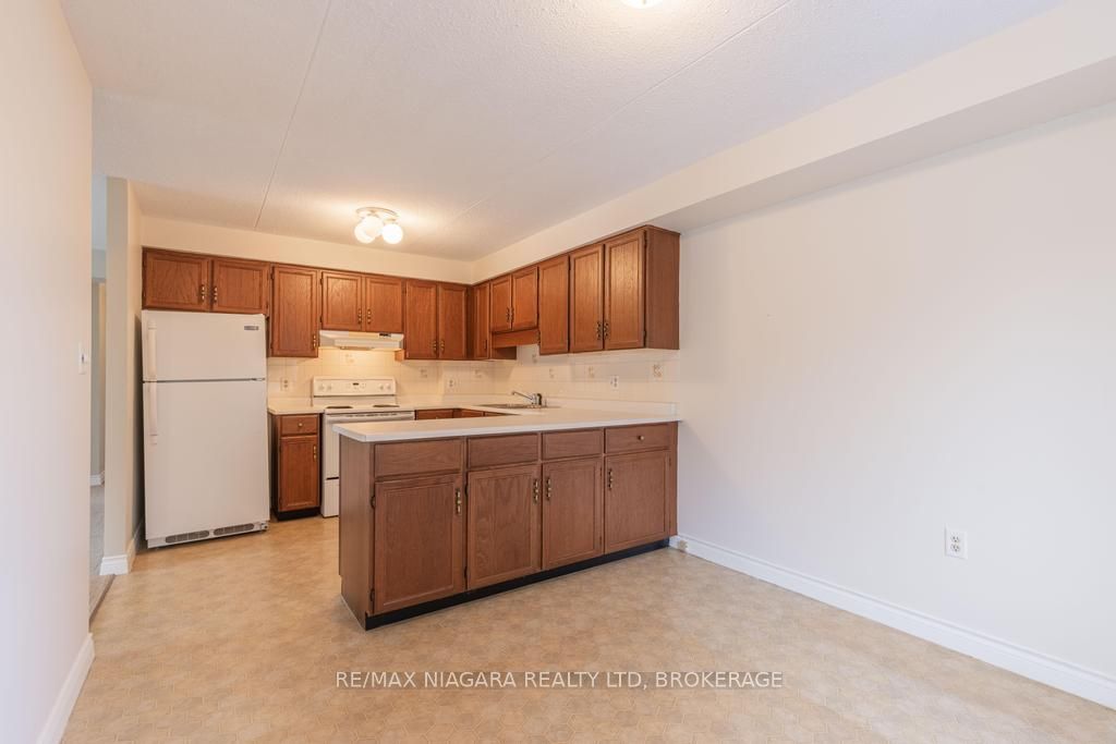 #403 - 61 Paffard Street Property Photo 16