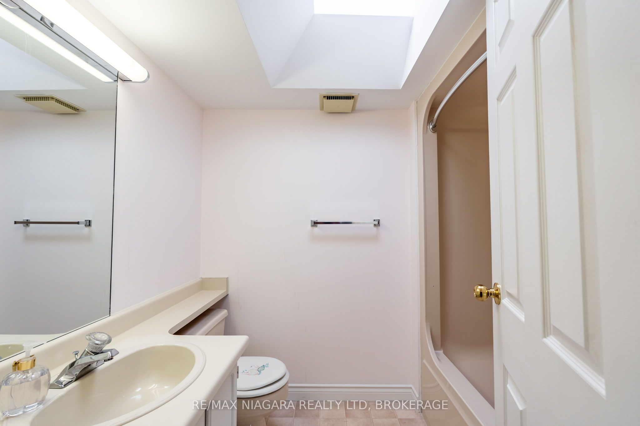 #403 - 61 Paffard Street Property Photo 22