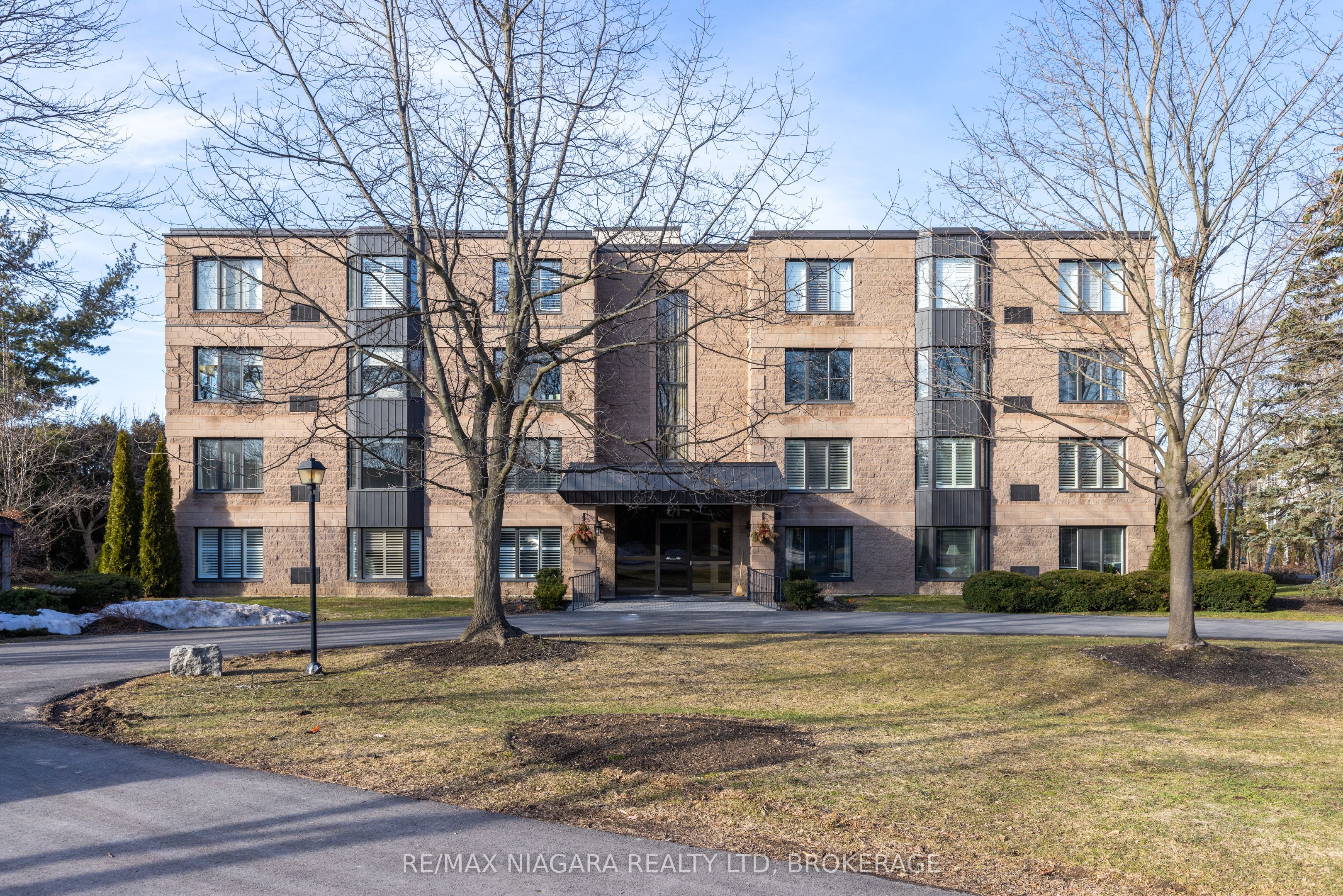 #403 - 61 Paffard Street Property Photo 32
