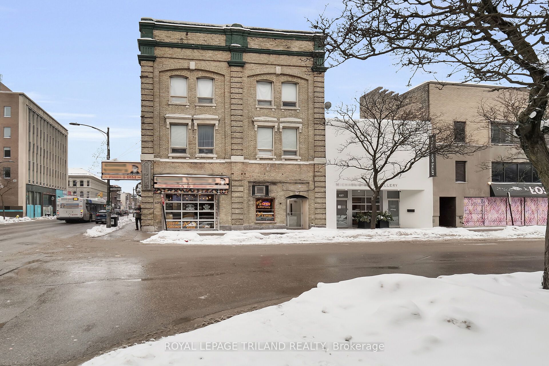 425 Richmond Street Property Photo 7