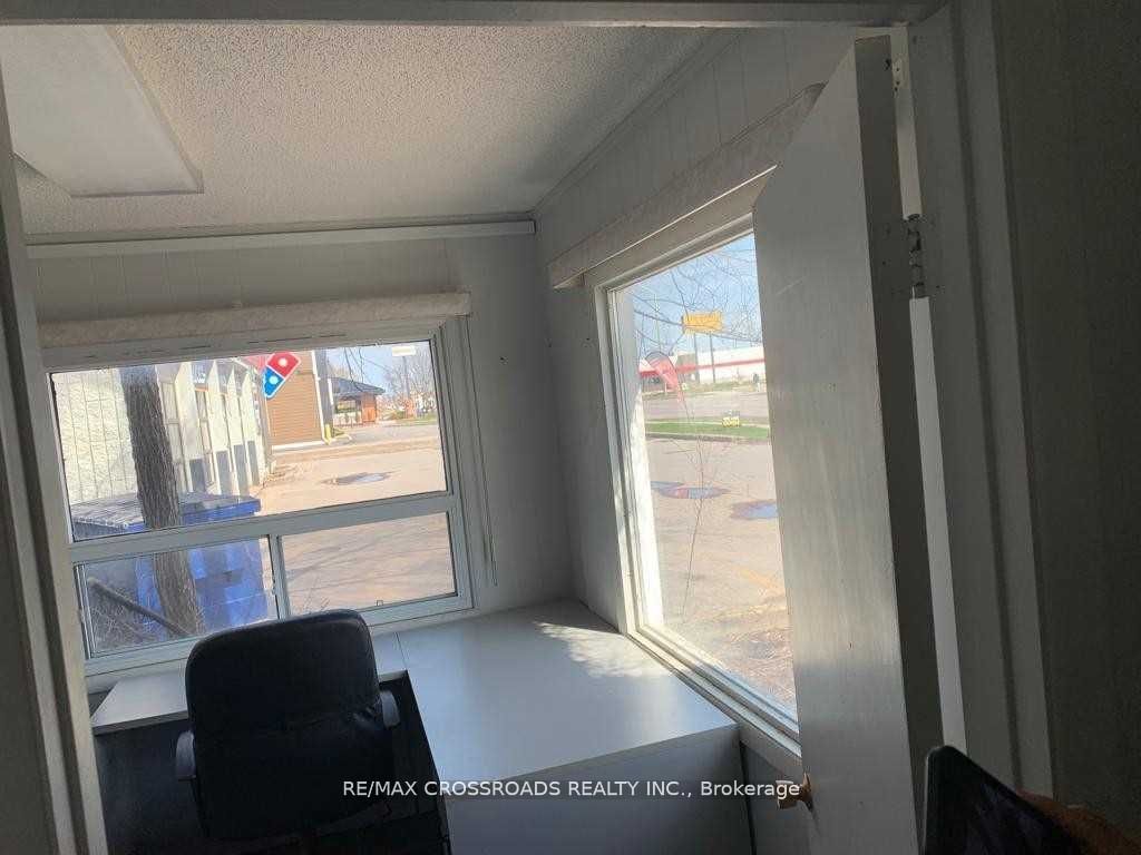 252 North Front Street Property Photo 3