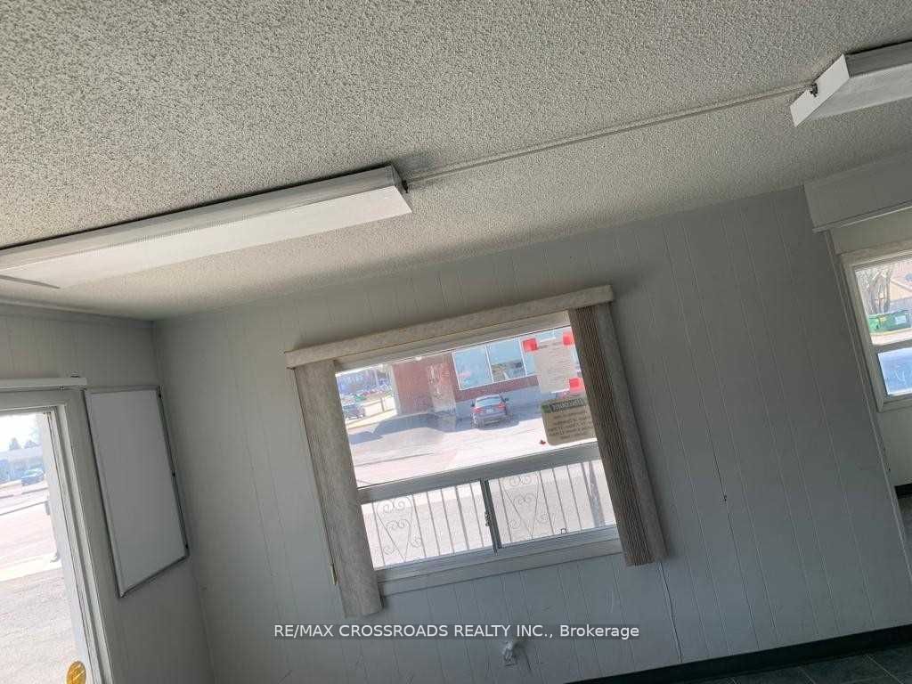 252 North Front Street Property Photo 4
