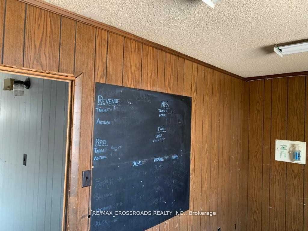 252 North Front Street Property Photo 6