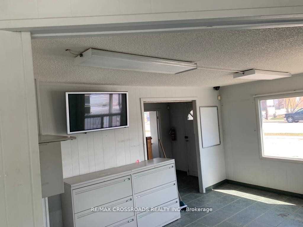 252 North Front Street Property Photo 11