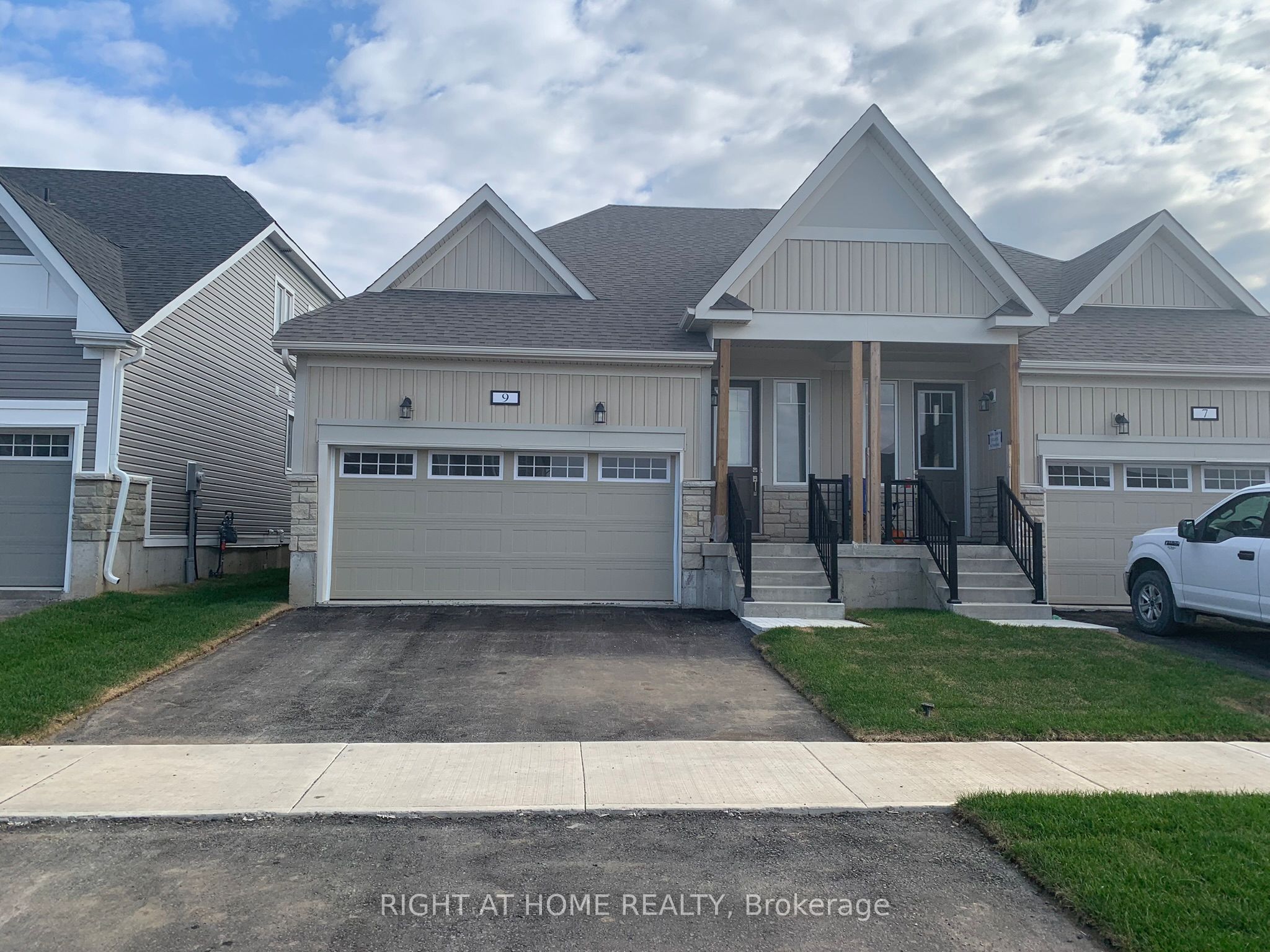 1 Golf Links Dr Property Photo