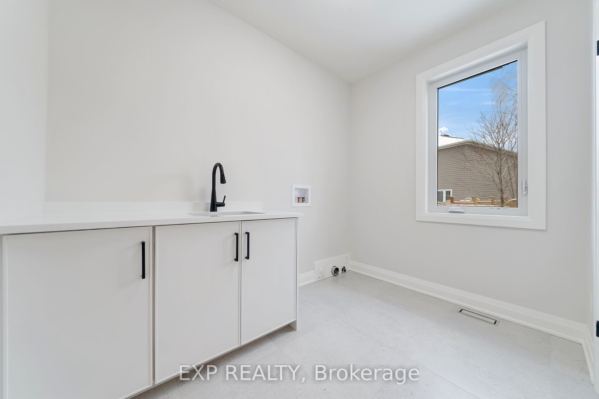 #4 - 24 Grapeview Drive Property Photo 17